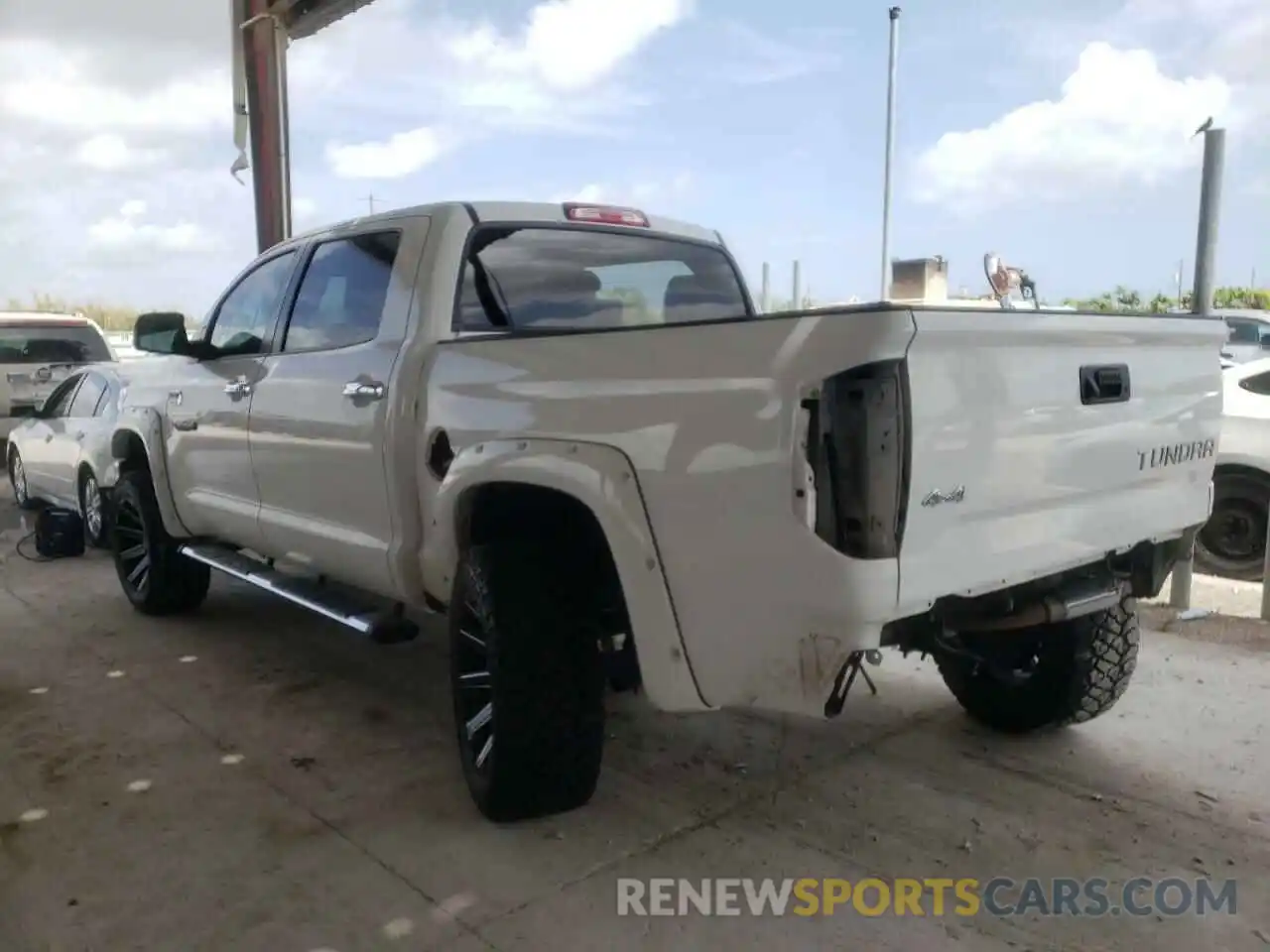 3 Photograph of a damaged car 5TFAY5F17KX832861 TOYOTA TUNDRA 2019