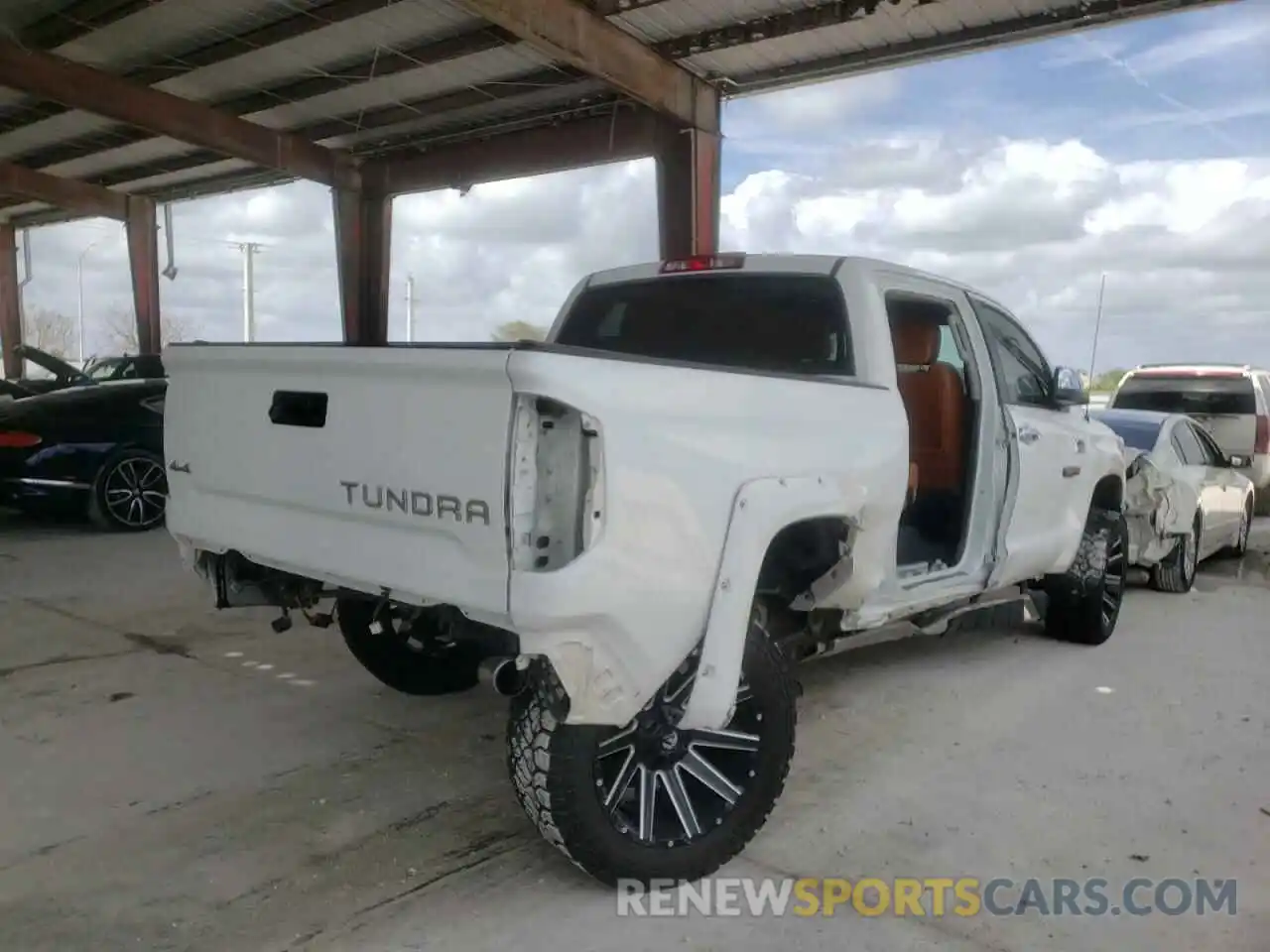 4 Photograph of a damaged car 5TFAY5F17KX832861 TOYOTA TUNDRA 2019