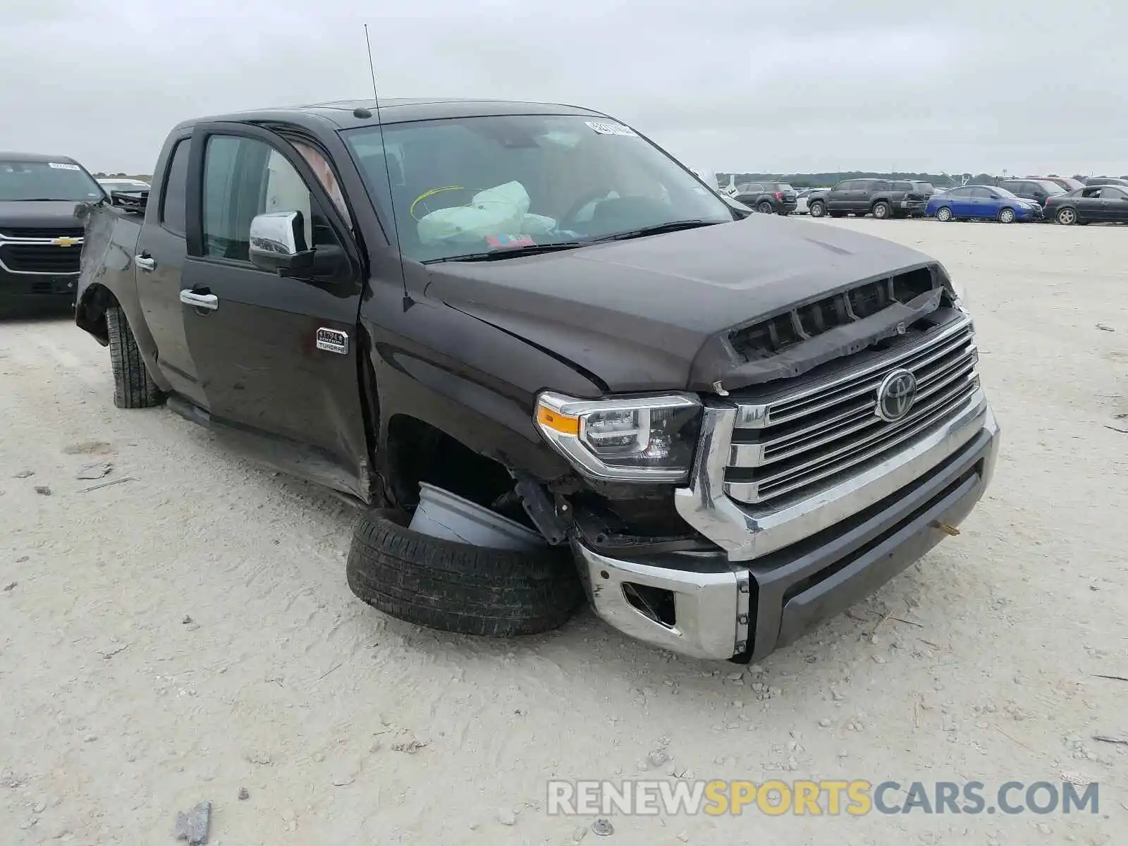 1 Photograph of a damaged car 5TFAY5F18KX782262 TOYOTA TUNDRA 2019