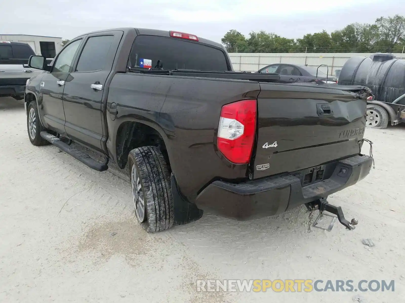 3 Photograph of a damaged car 5TFAY5F18KX782262 TOYOTA TUNDRA 2019