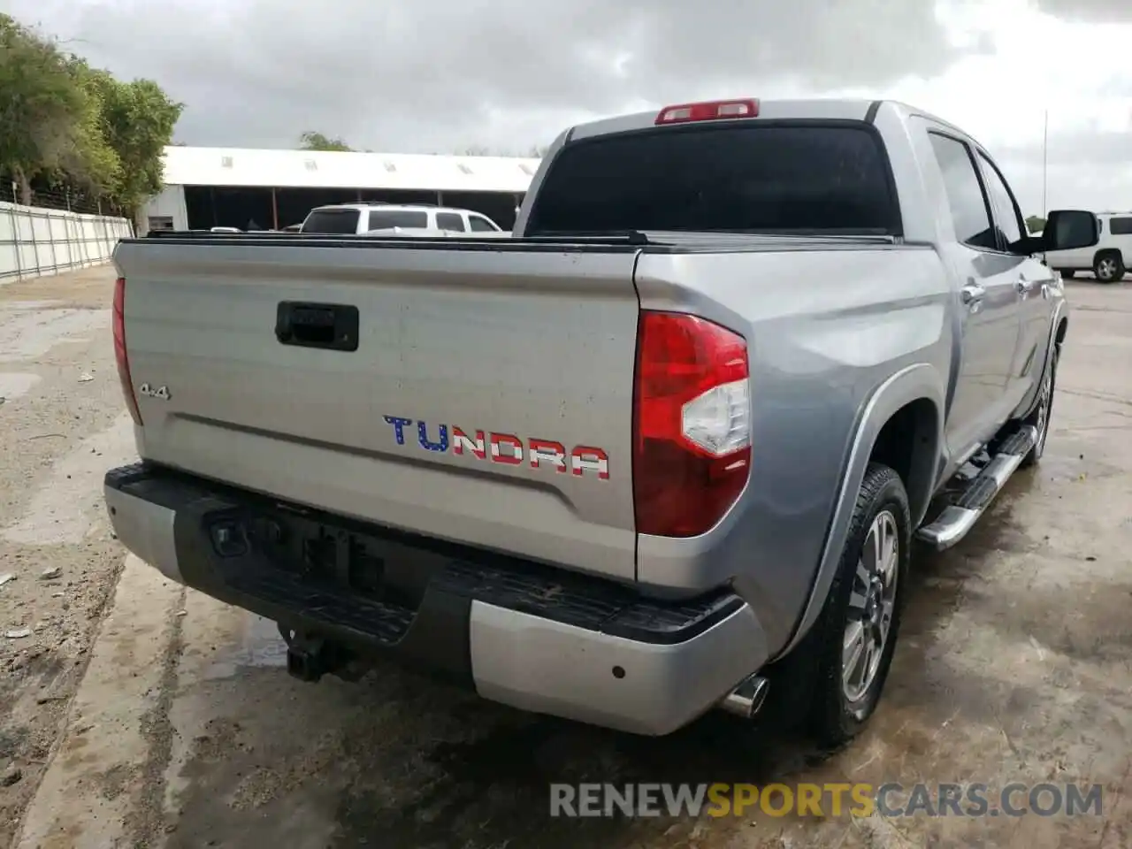 4 Photograph of a damaged car 5TFAY5F18KX848986 TOYOTA TUNDRA 2019