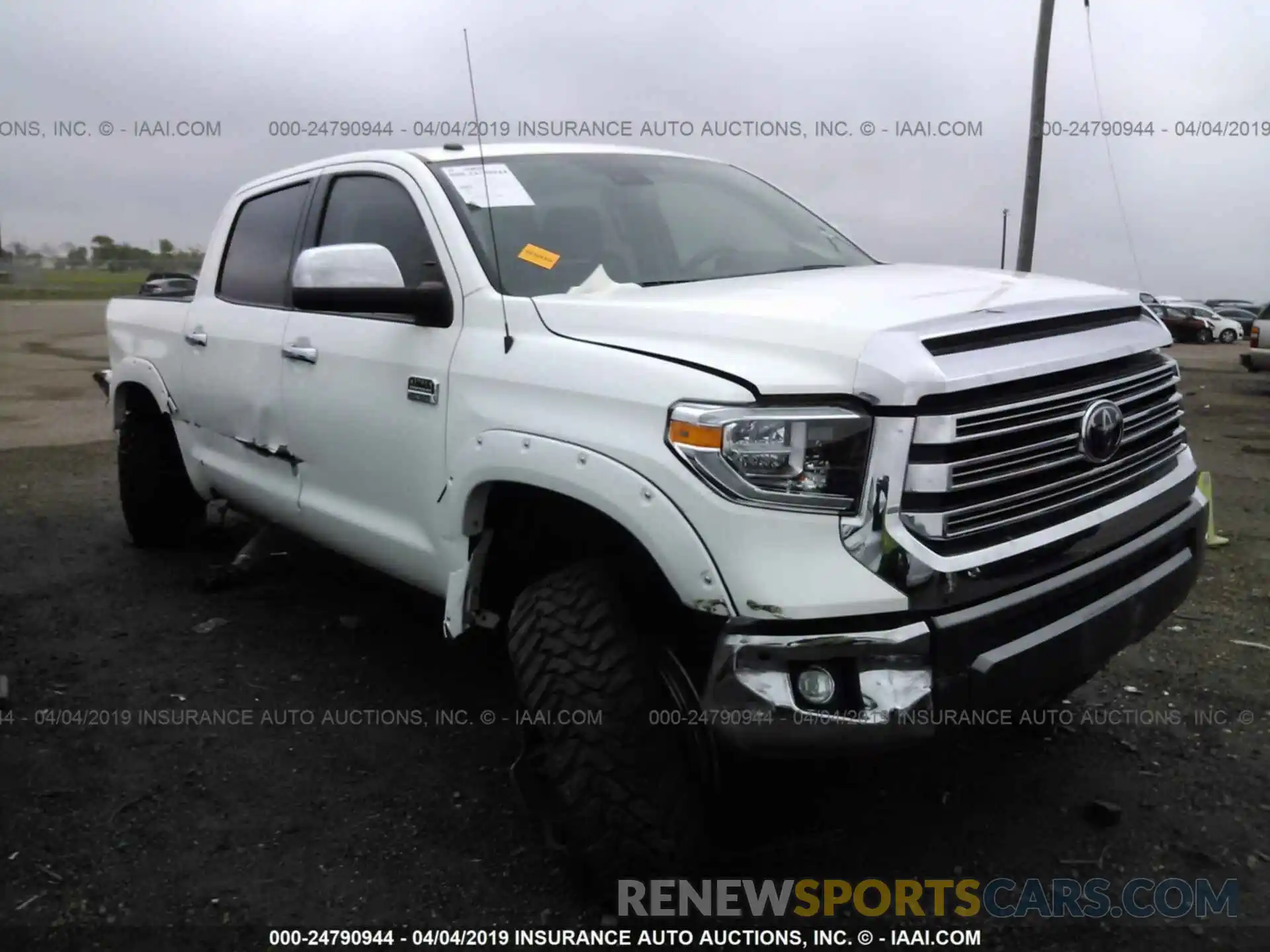 1 Photograph of a damaged car 5TFAY5F19KX778835 TOYOTA TUNDRA 2019