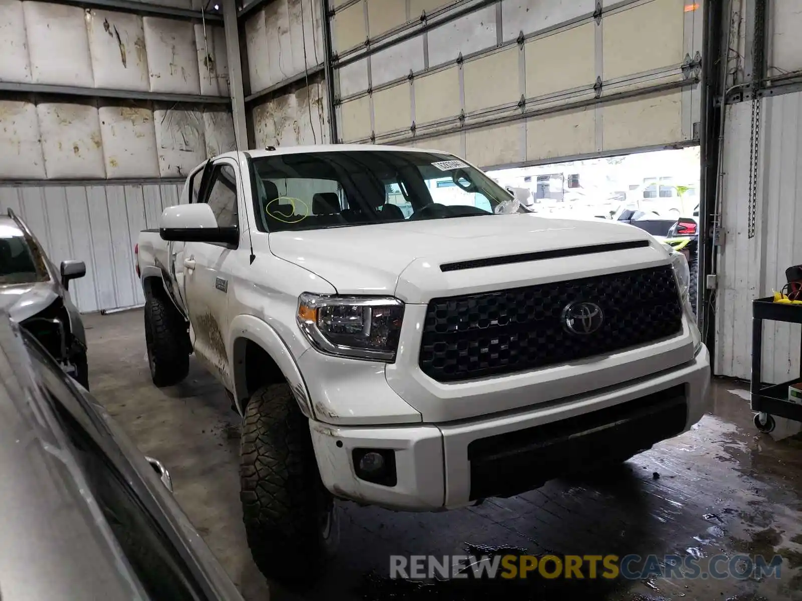 1 Photograph of a damaged car 5TFAY5F19KX805192 TOYOTA TUNDRA 2019