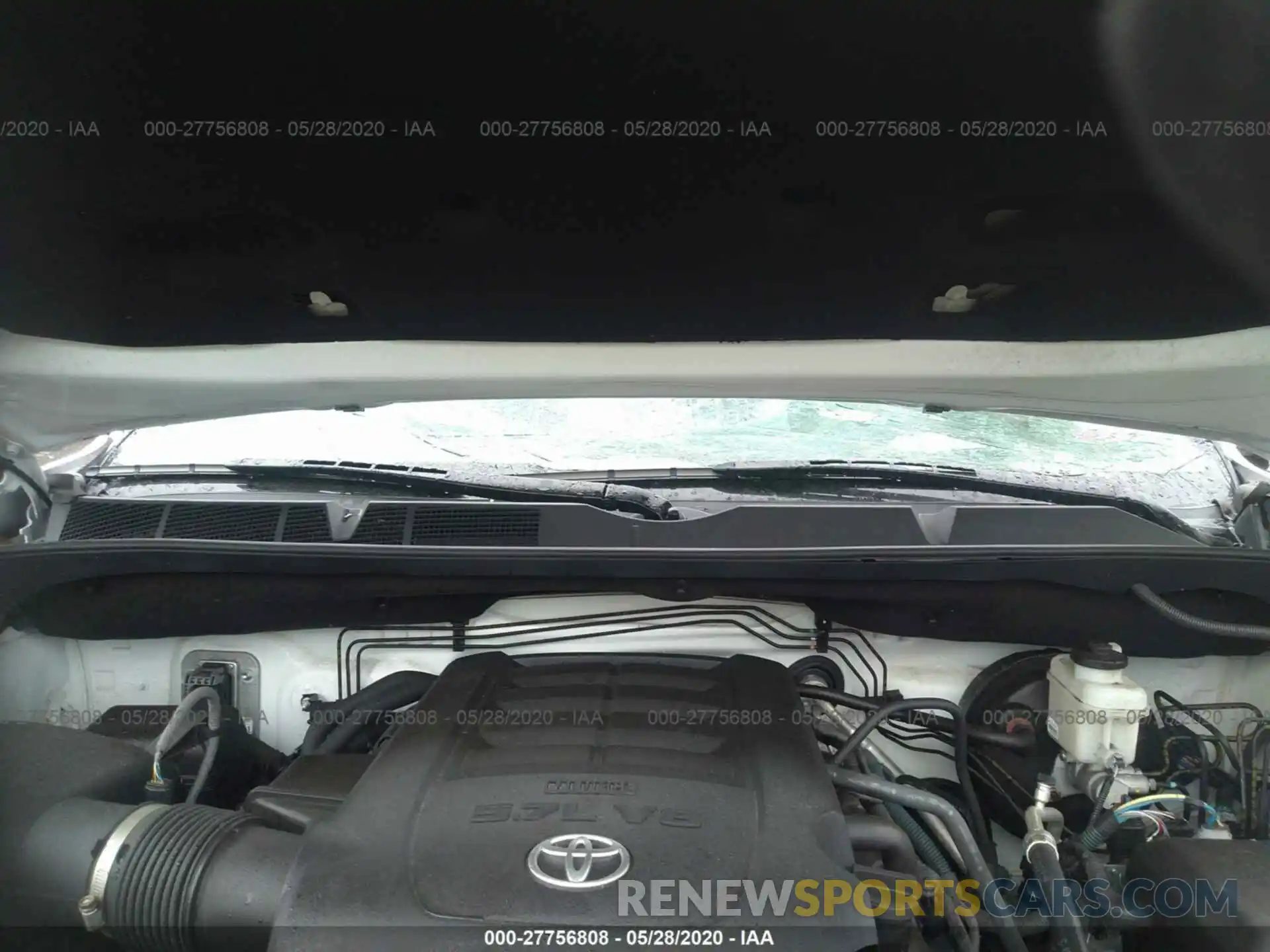 10 Photograph of a damaged car 5TFAY5F19KX826740 TOYOTA TUNDRA 2019