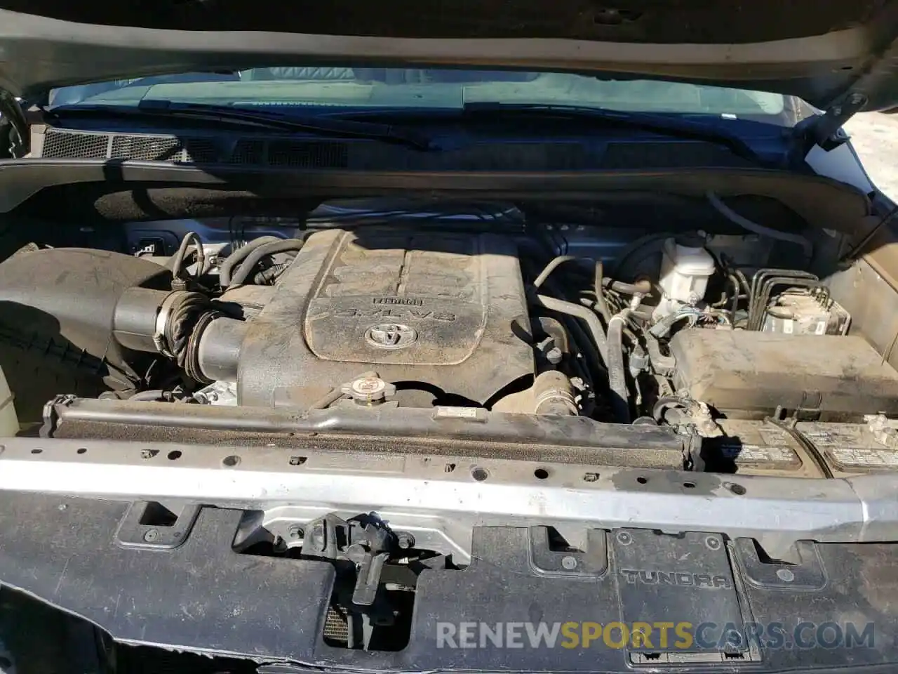 7 Photograph of a damaged car 5TFAY5F19KX829511 TOYOTA TUNDRA 2019