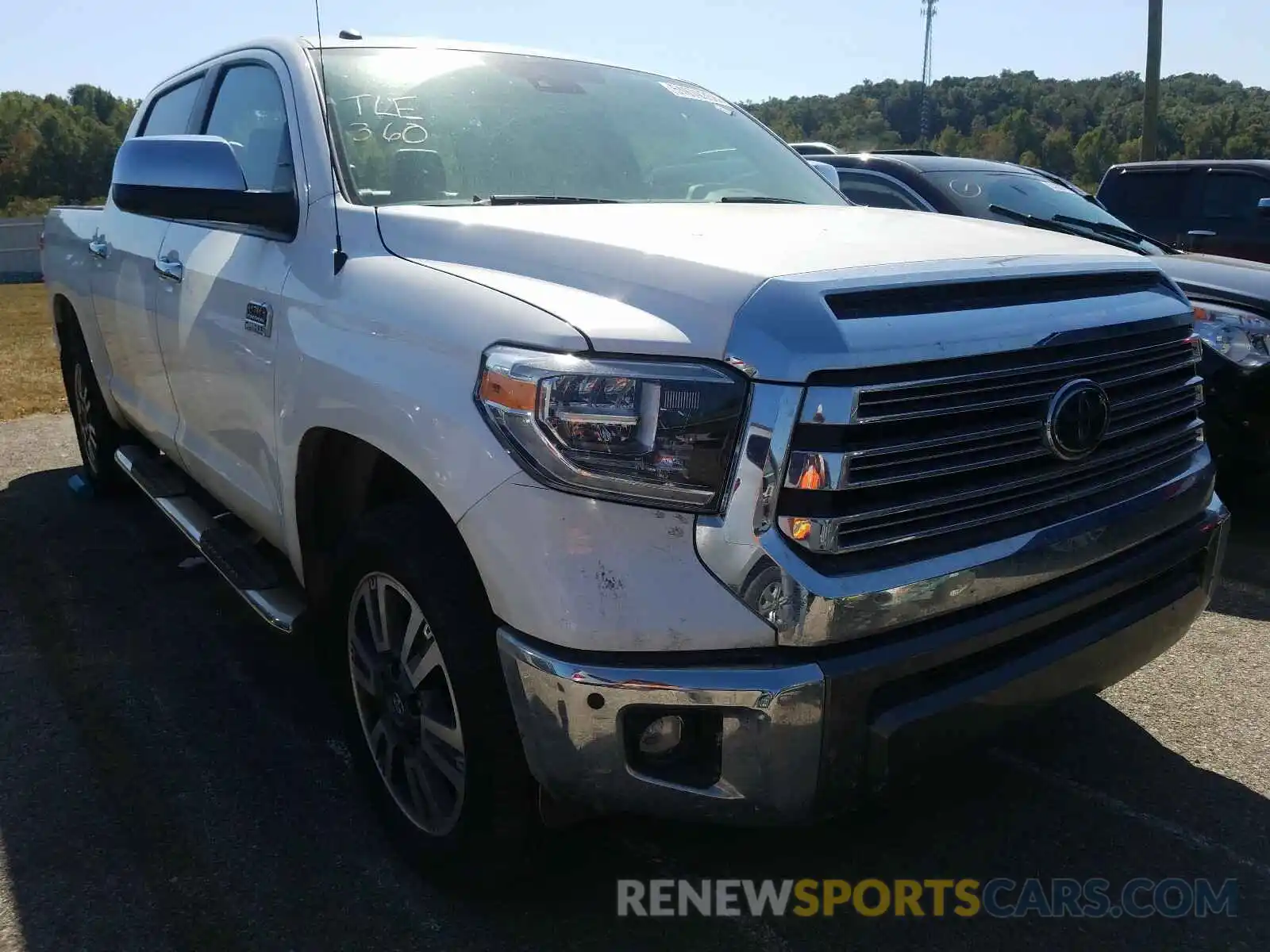 1 Photograph of a damaged car 5TFAY5F19KX832084 TOYOTA TUNDRA 2019