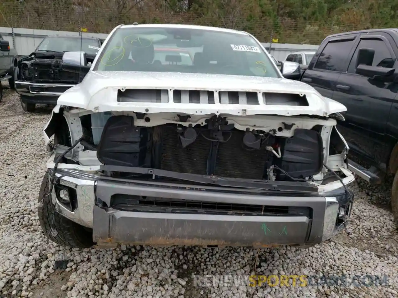 9 Photograph of a damaged car 5TFAY5F19KX860029 TOYOTA TUNDRA 2019