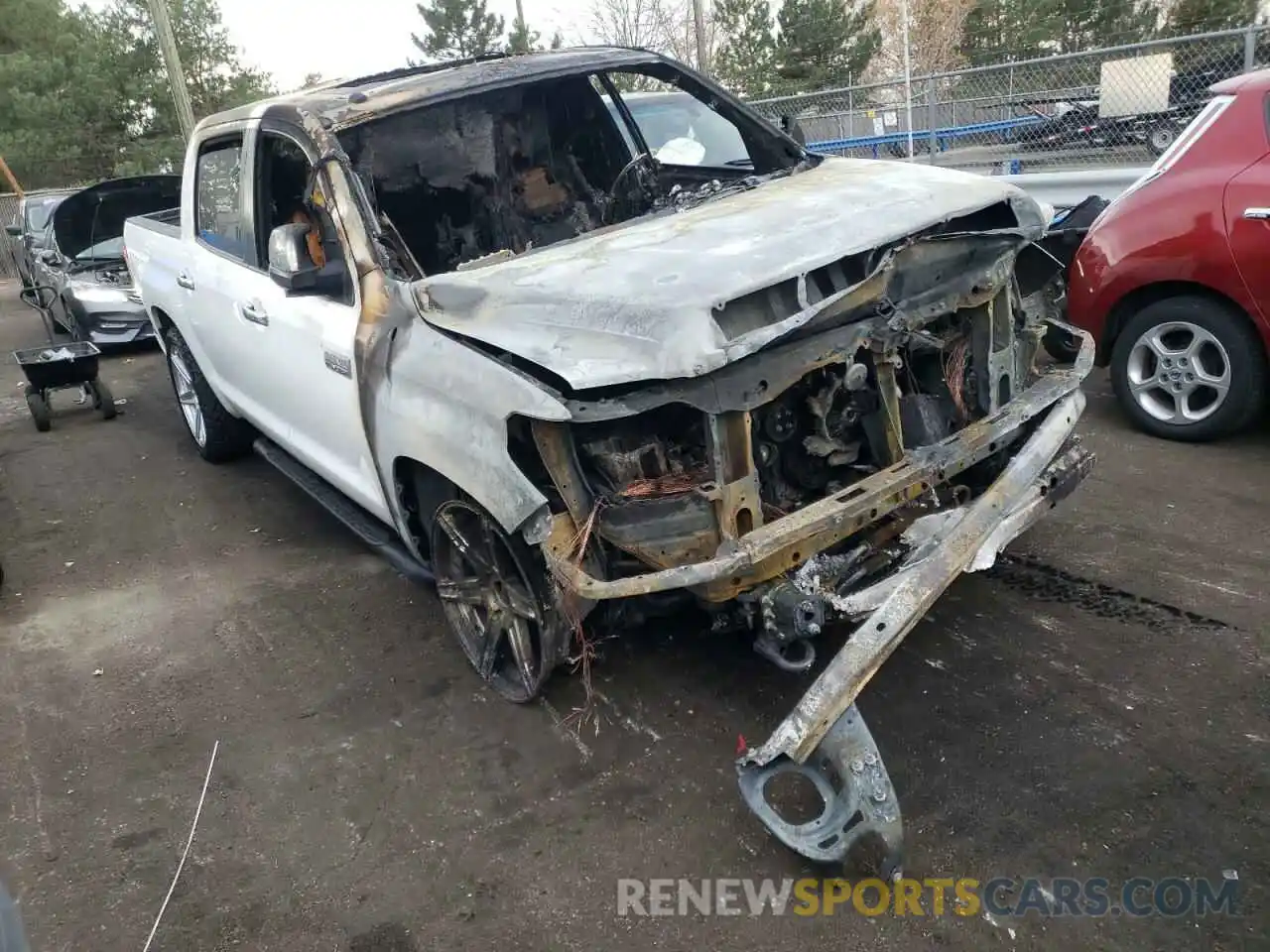 1 Photograph of a damaged car 5TFAY5F1XKX811275 TOYOTA TUNDRA 2019