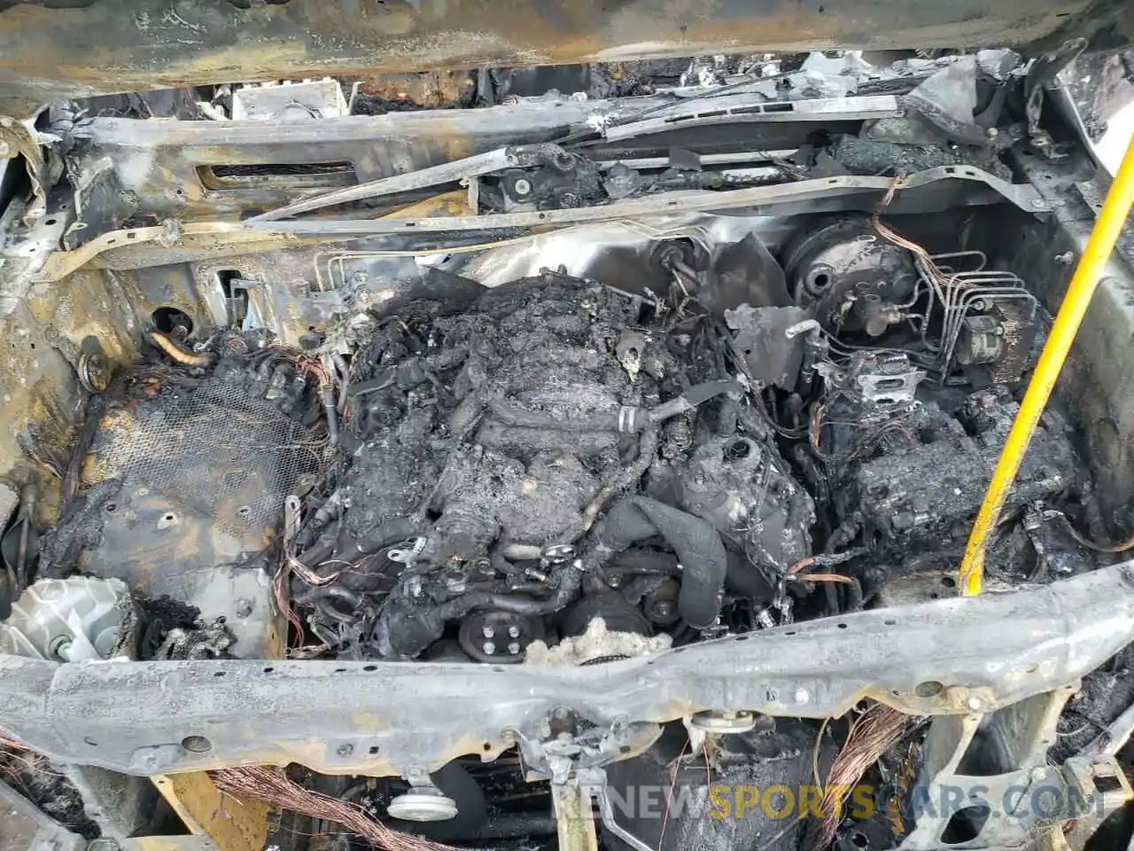 7 Photograph of a damaged car 5TFAY5F1XKX811275 TOYOTA TUNDRA 2019