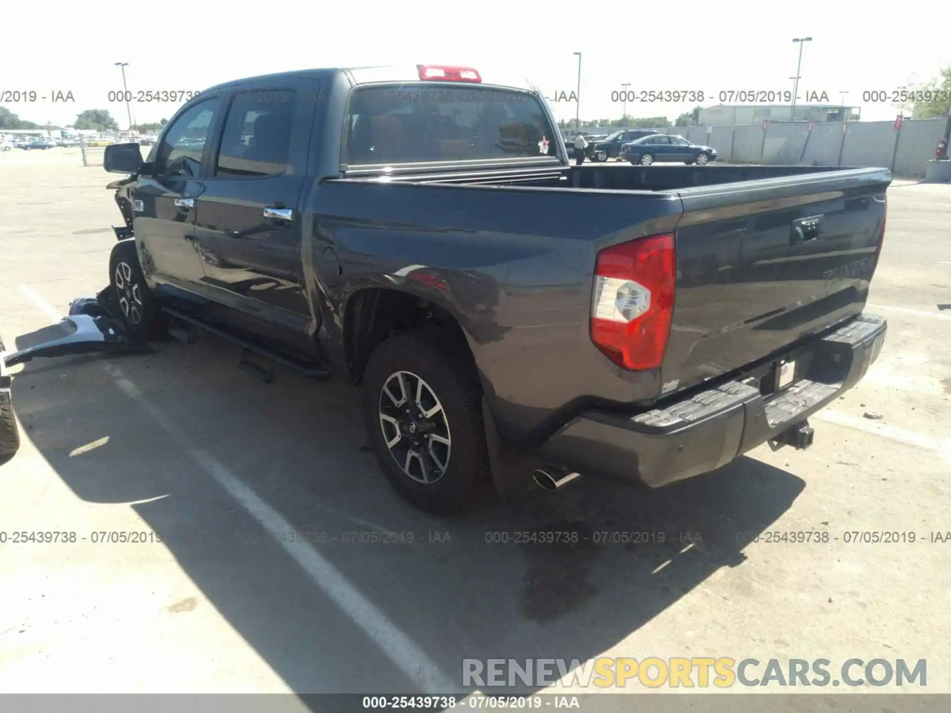 3 Photograph of a damaged car 5TFAY5F1XKX814435 TOYOTA TUNDRA 2019