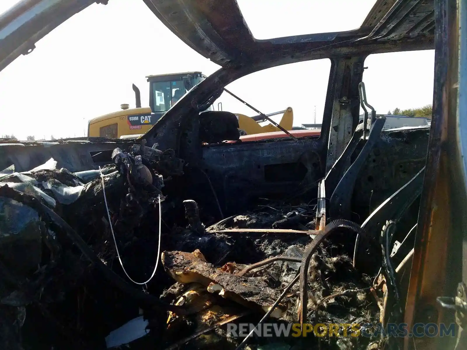 5 Photograph of a damaged car 5TFAY5F1XKX814953 TOYOTA TUNDRA 2019