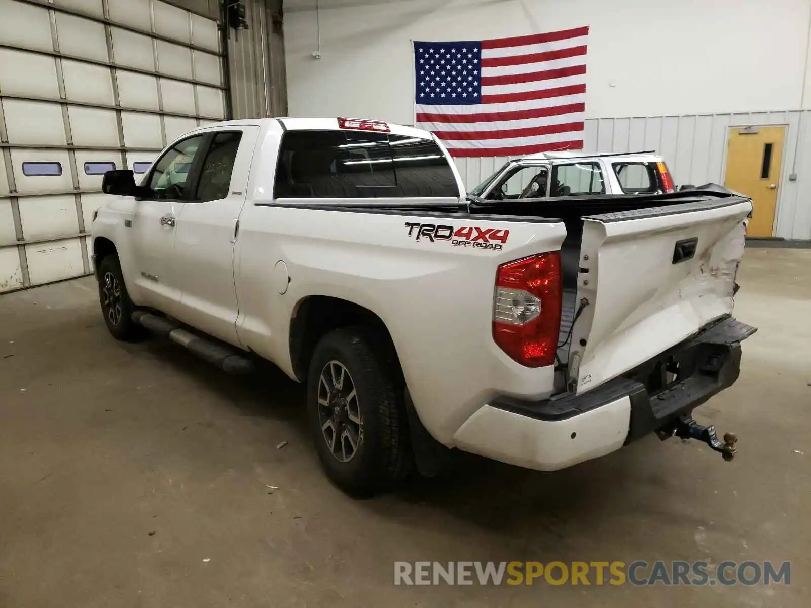 3 Photograph of a damaged car 5TFBY5F16KX796682 TOYOTA TUNDRA 2019