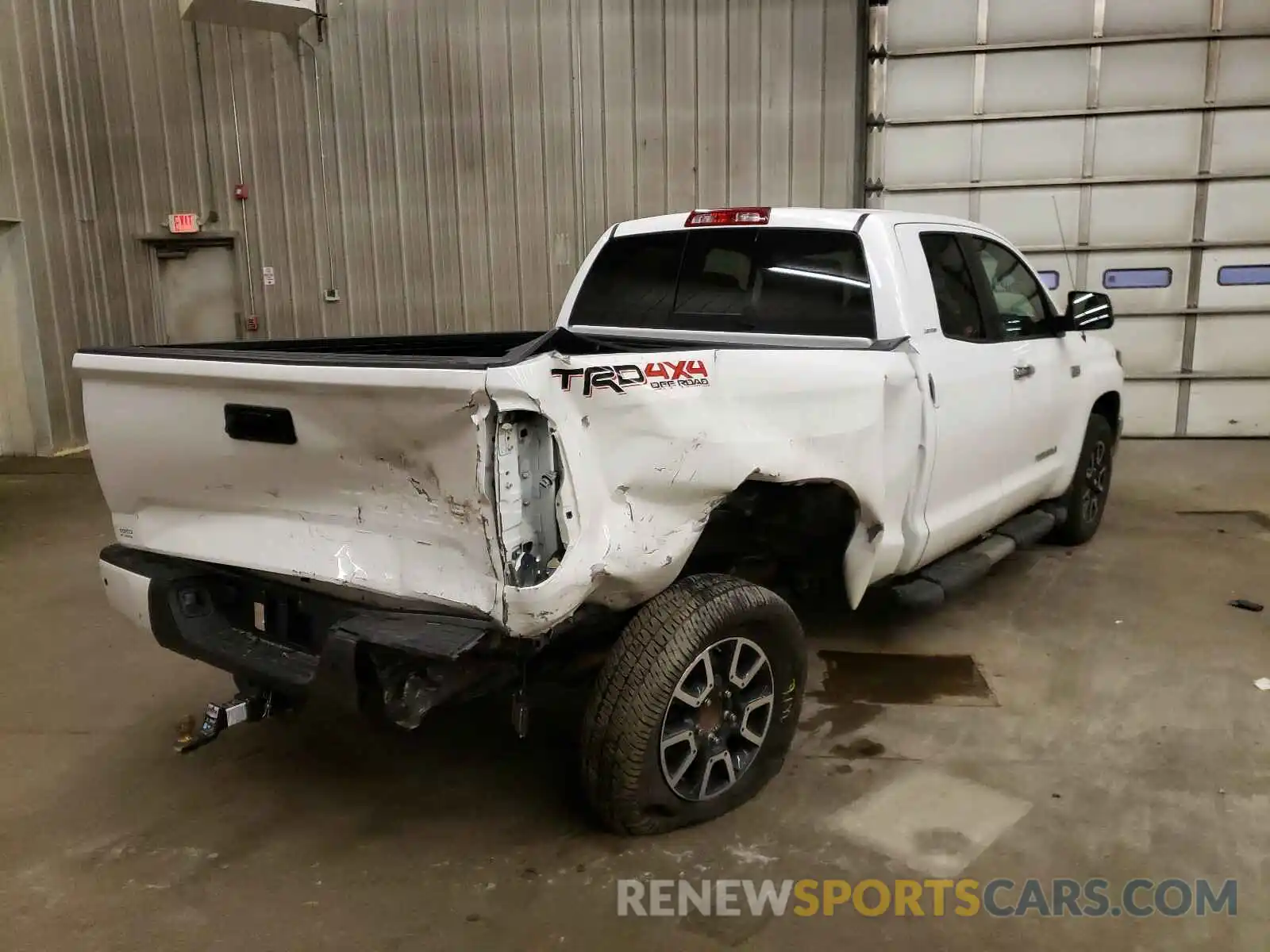 4 Photograph of a damaged car 5TFBY5F16KX796682 TOYOTA TUNDRA 2019