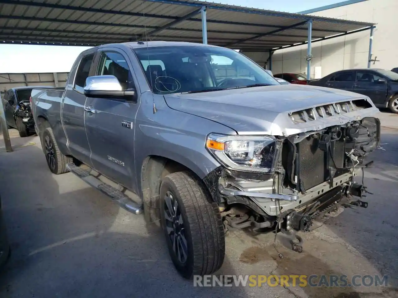 1 Photograph of a damaged car 5TFBY5F19KX853909 TOYOTA TUNDRA 2019