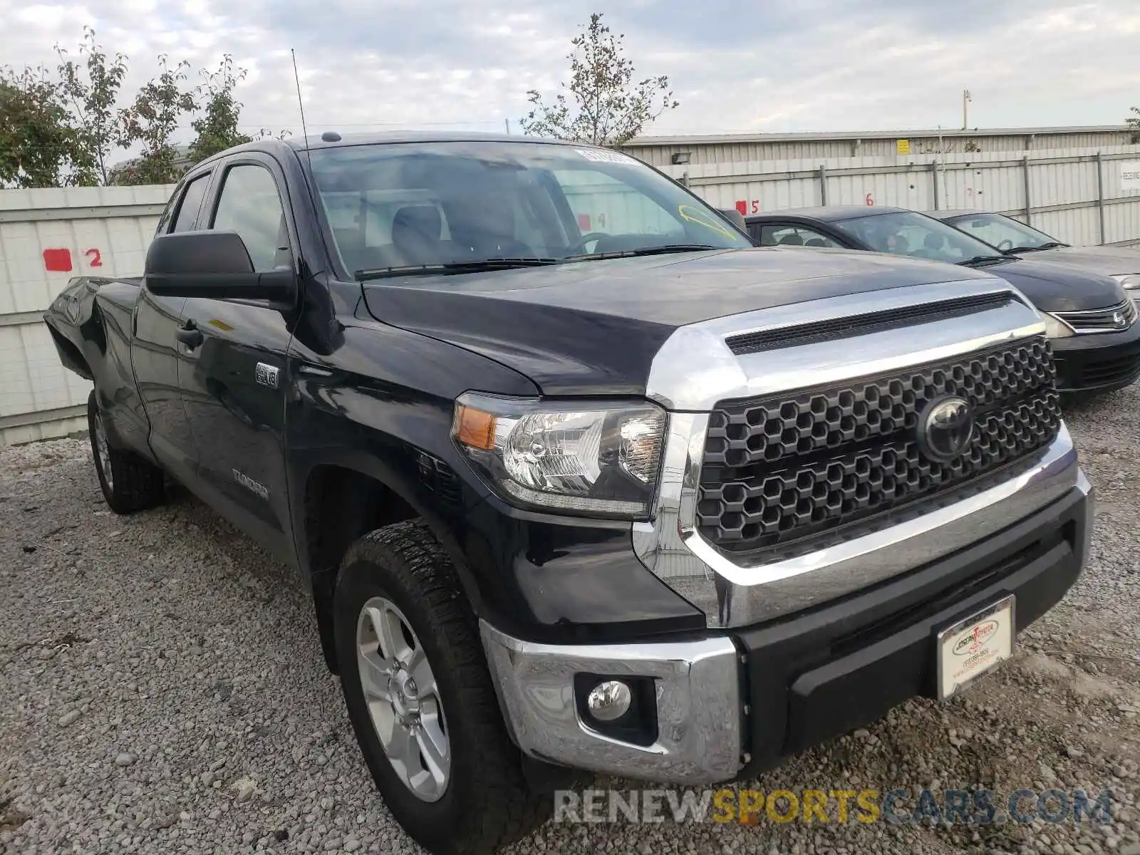 1 Photograph of a damaged car 5TFCY5F13KX025620 TOYOTA TUNDRA 2019