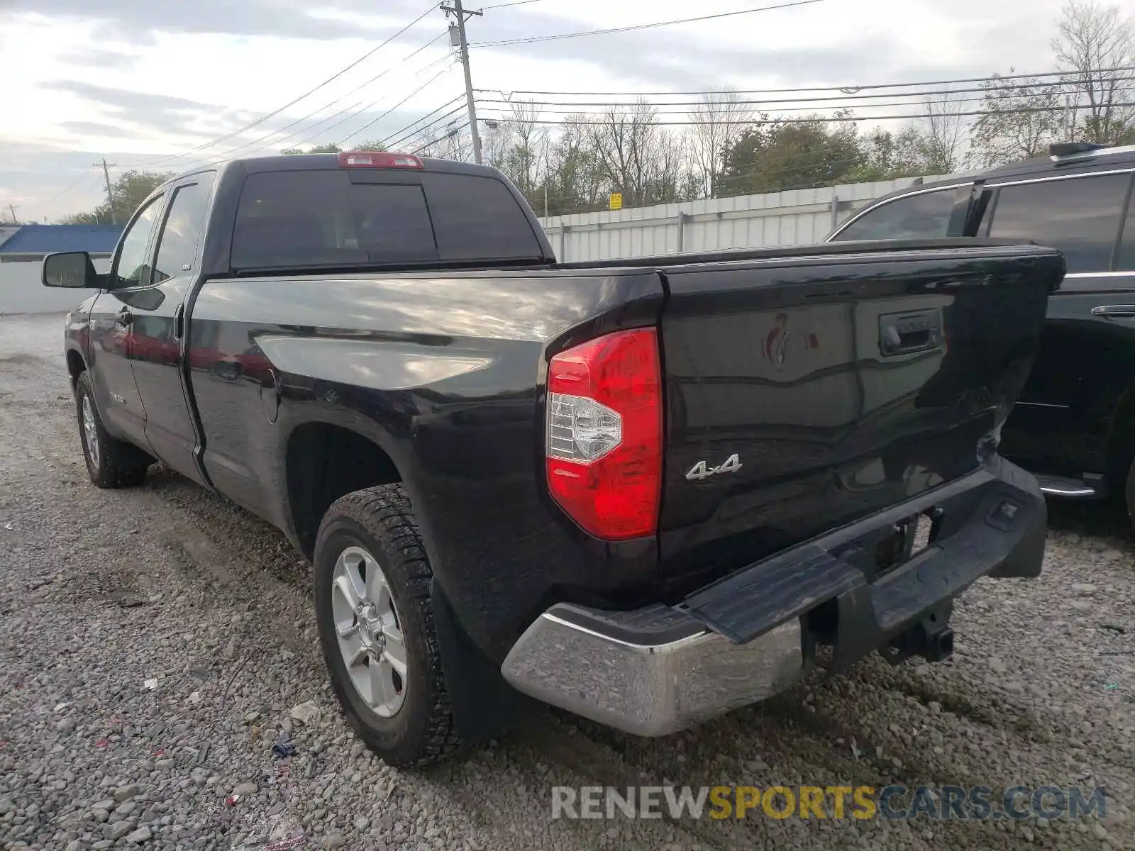 3 Photograph of a damaged car 5TFCY5F13KX025620 TOYOTA TUNDRA 2019