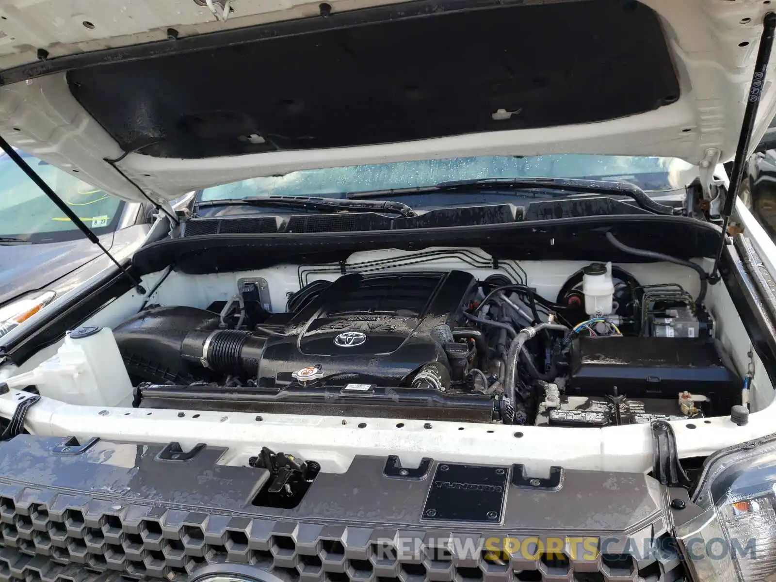 7 Photograph of a damaged car 5TFCY5F15KX024842 TOYOTA TUNDRA 2019