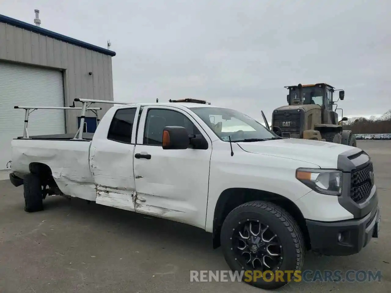 4 Photograph of a damaged car 5TFCY5F15KX025571 TOYOTA TUNDRA 2019