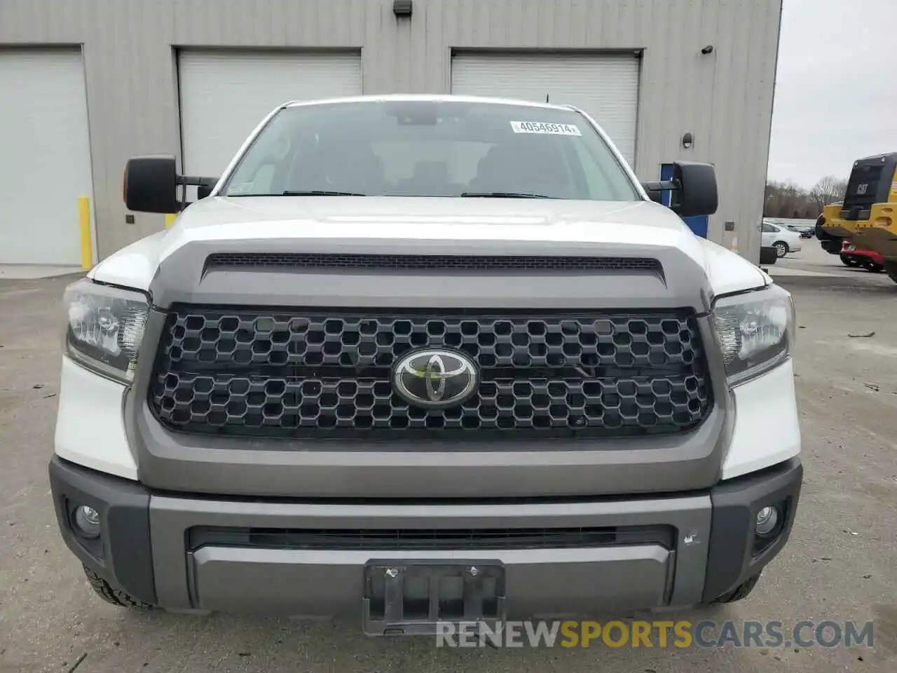 5 Photograph of a damaged car 5TFCY5F15KX025571 TOYOTA TUNDRA 2019