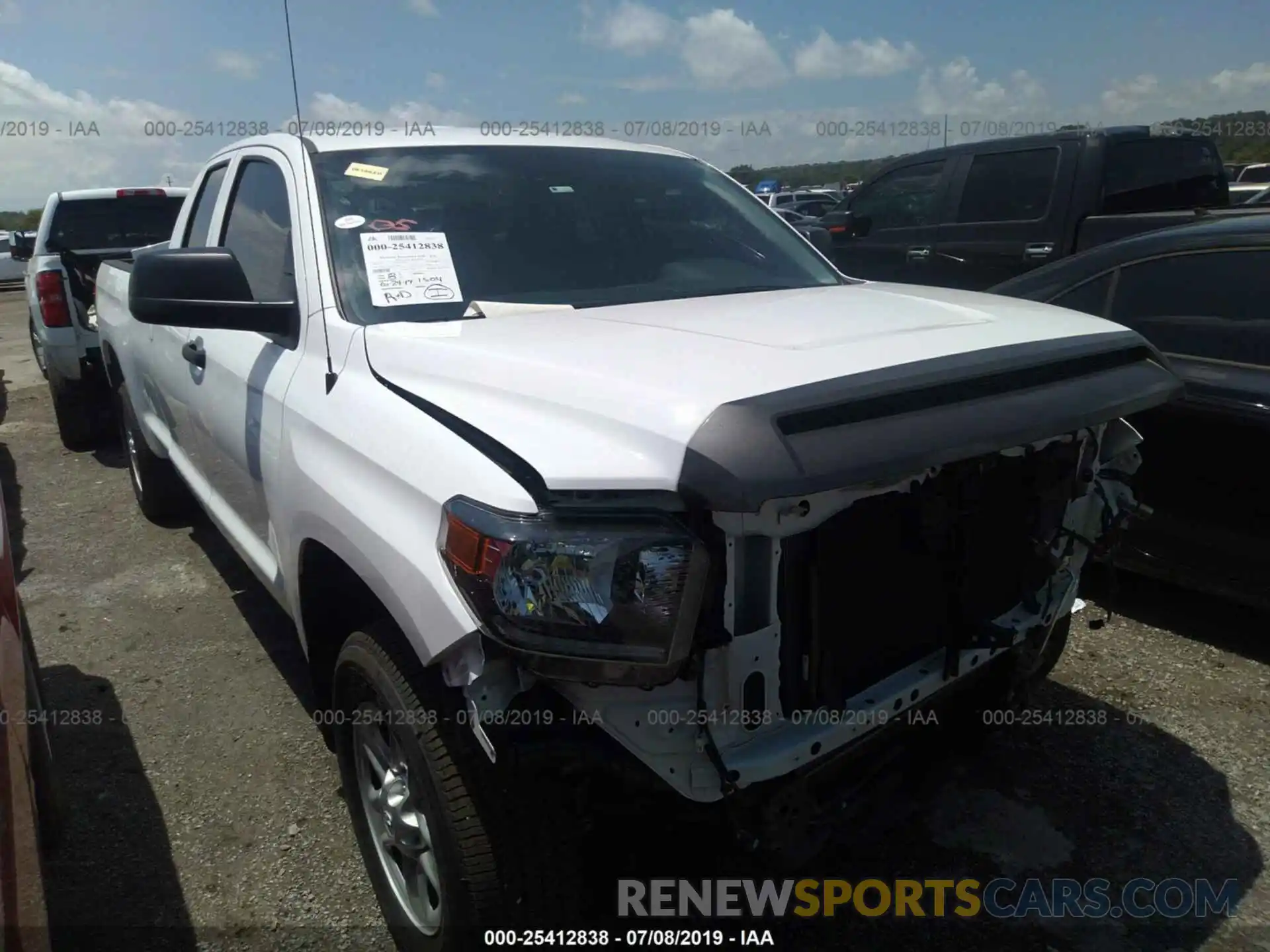 1 Photograph of a damaged car 5TFCY5F16KX024977 TOYOTA TUNDRA 2019