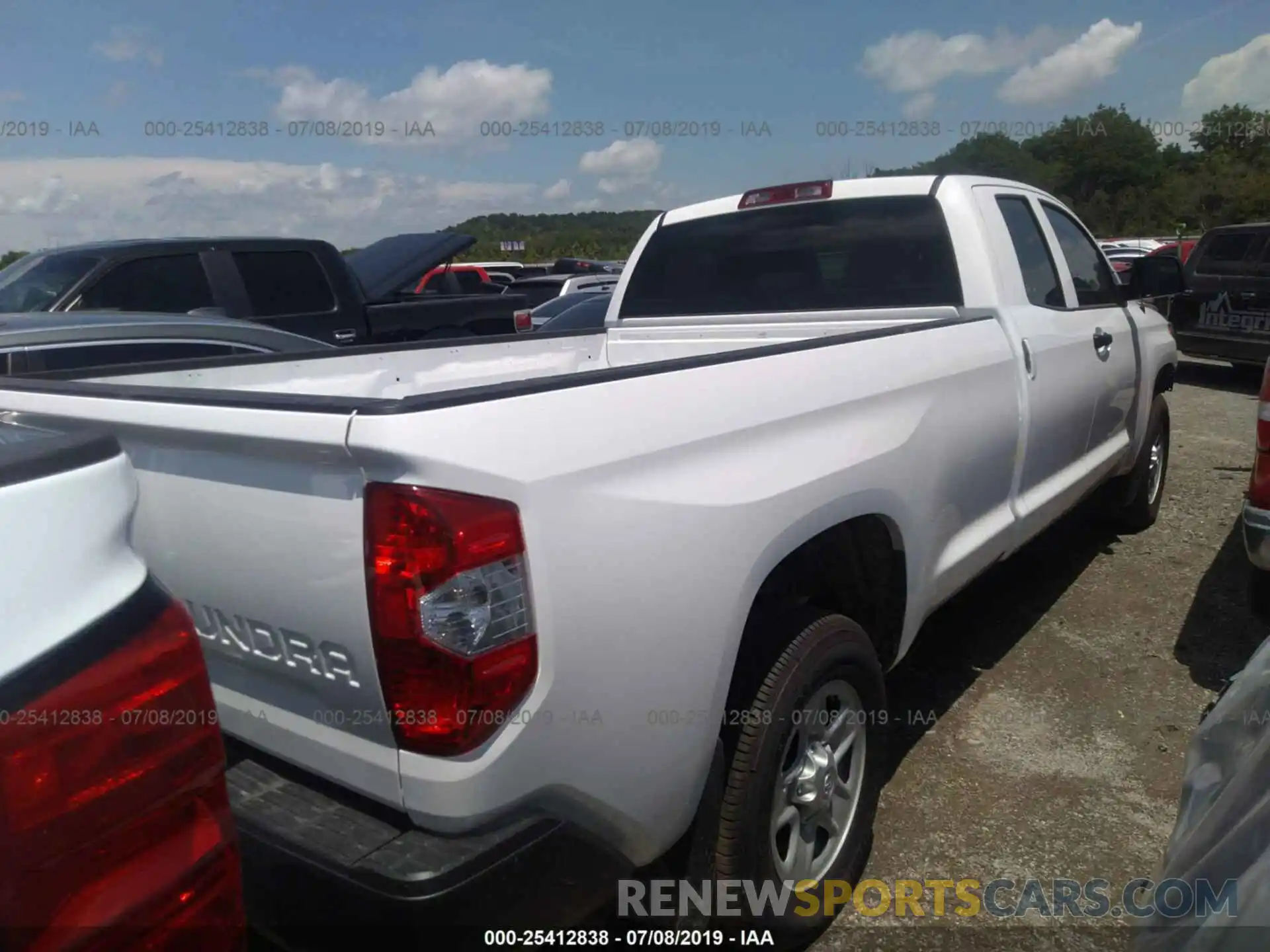 4 Photograph of a damaged car 5TFCY5F16KX024977 TOYOTA TUNDRA 2019