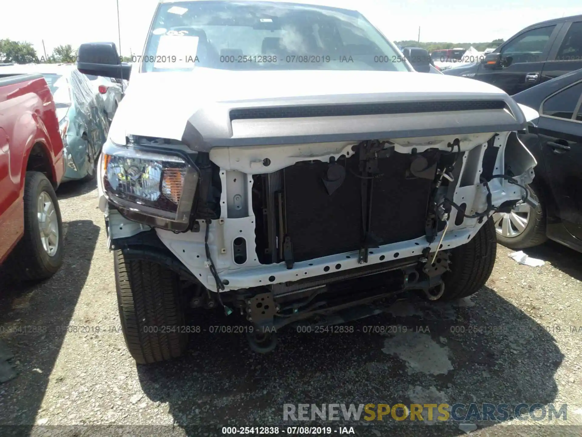 6 Photograph of a damaged car 5TFCY5F16KX024977 TOYOTA TUNDRA 2019