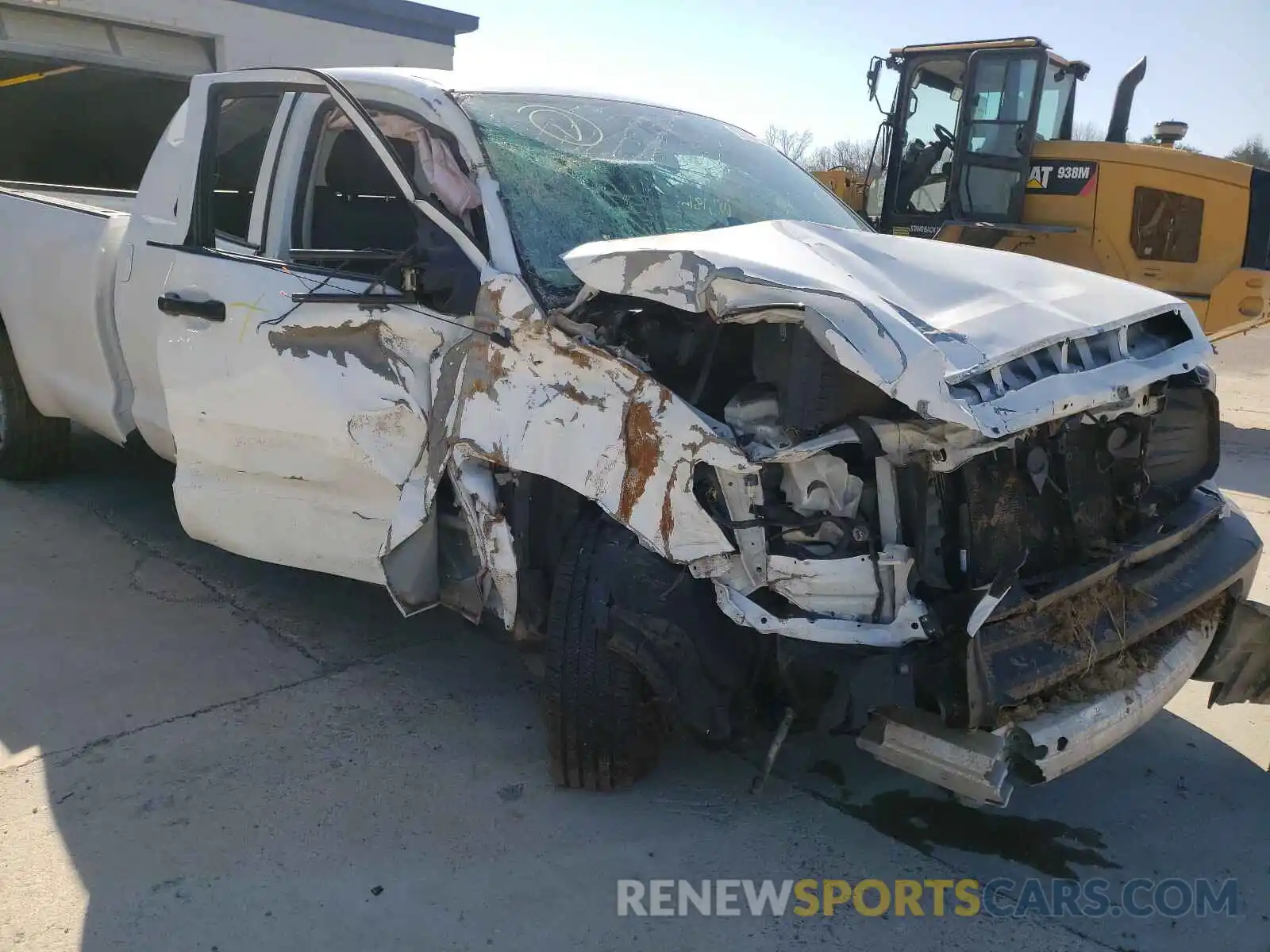 9 Photograph of a damaged car 5TFCY5F17KX024633 TOYOTA TUNDRA 2019