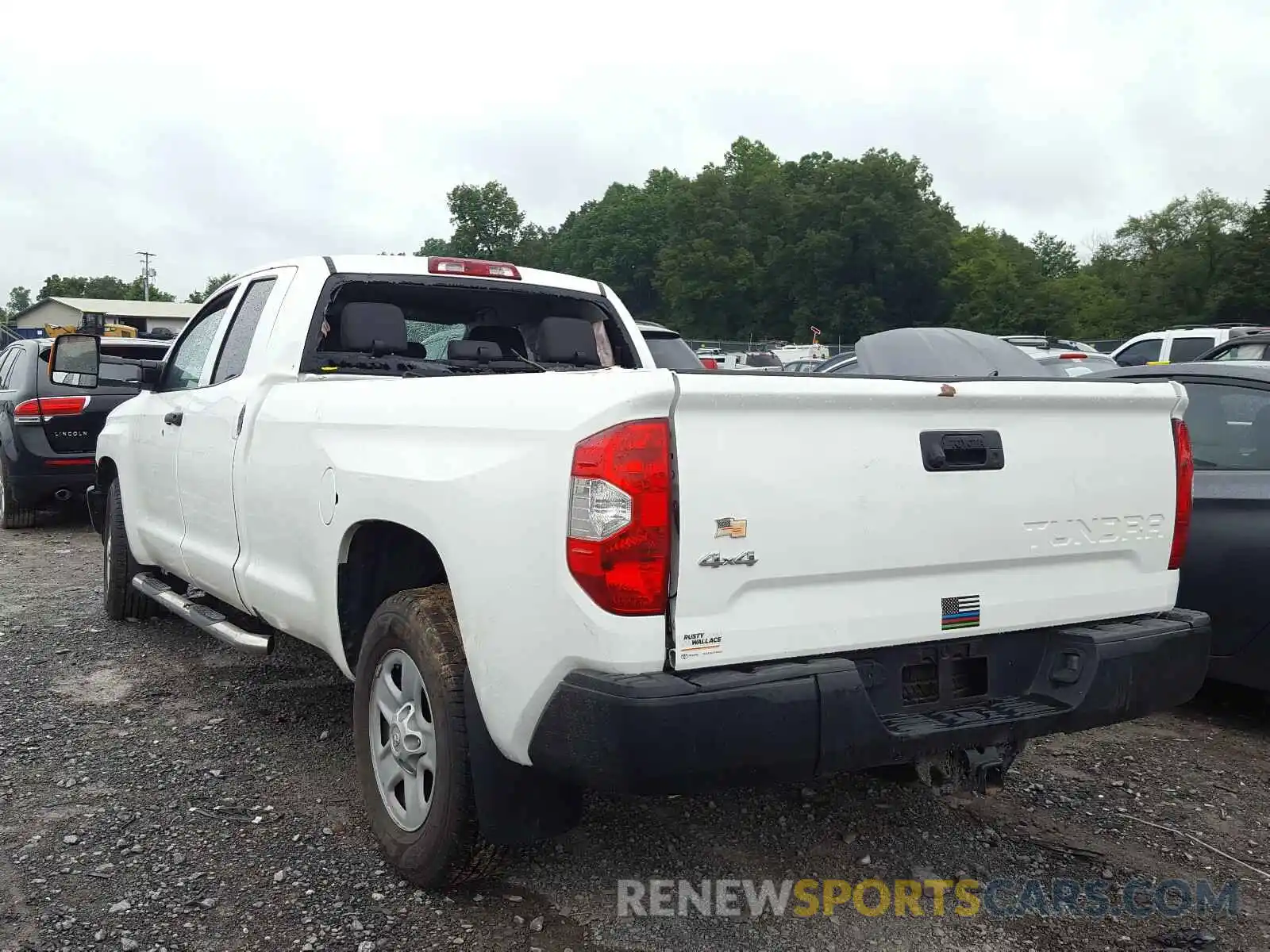 3 Photograph of a damaged car 5TFCY5F18KX024558 TOYOTA TUNDRA 2019