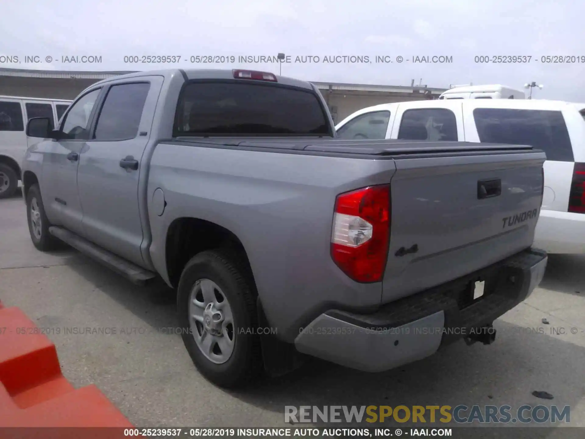 3 Photograph of a damaged car 5TFDM5F10KX081899 TOYOTA TUNDRA 2019