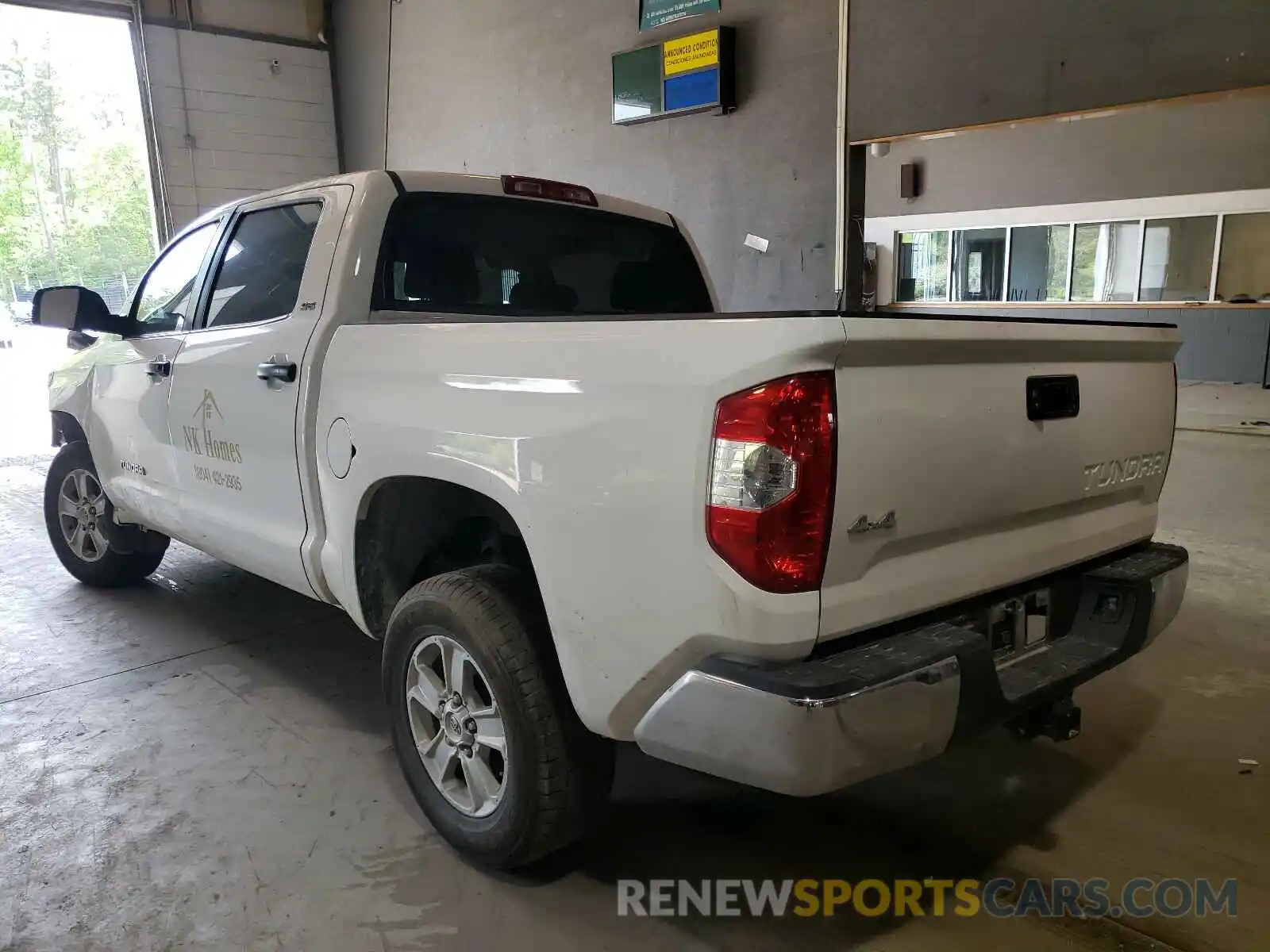 3 Photograph of a damaged car 5TFDM5F10KX082373 TOYOTA TUNDRA 2019