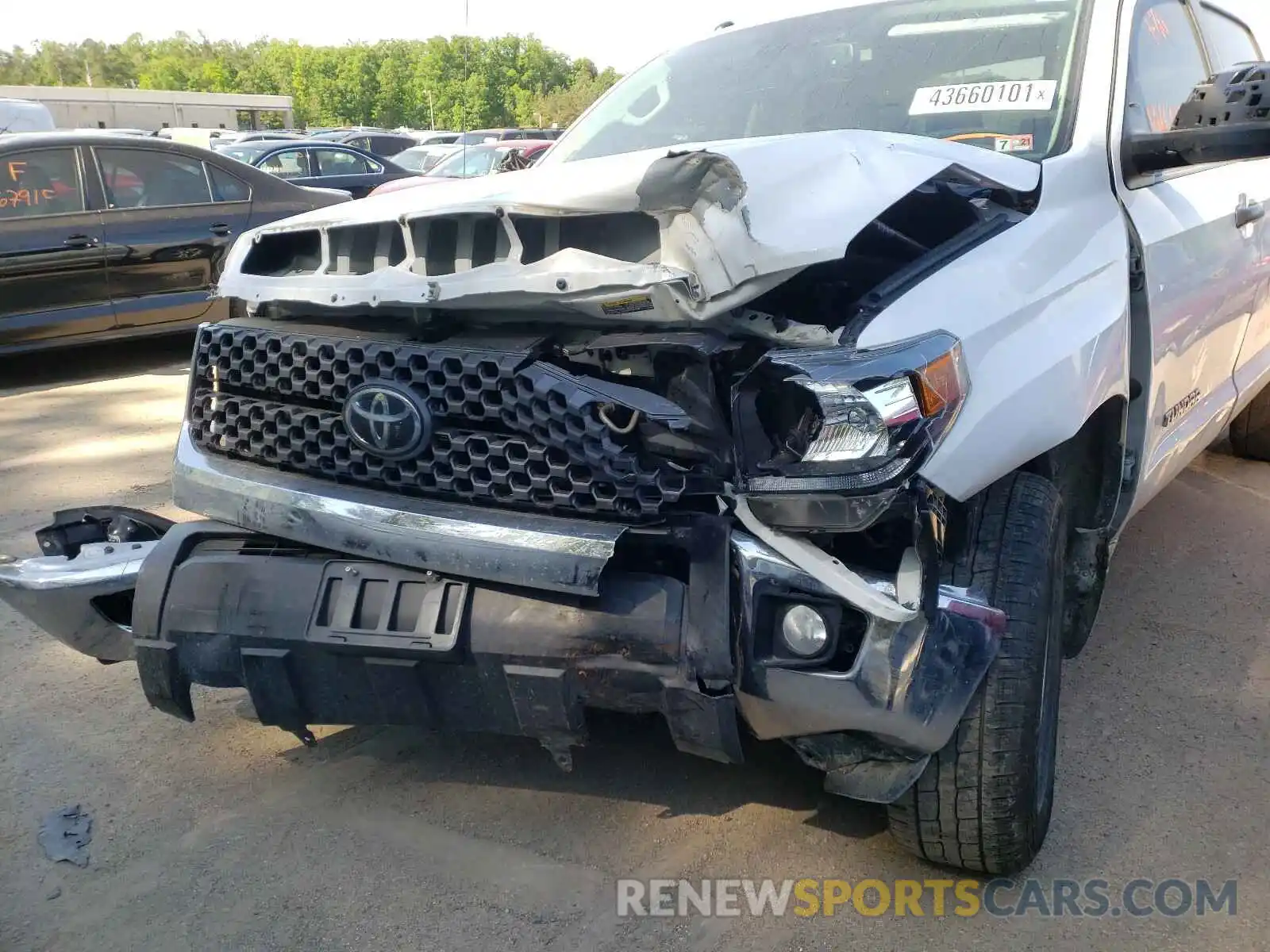 9 Photograph of a damaged car 5TFDM5F10KX082373 TOYOTA TUNDRA 2019