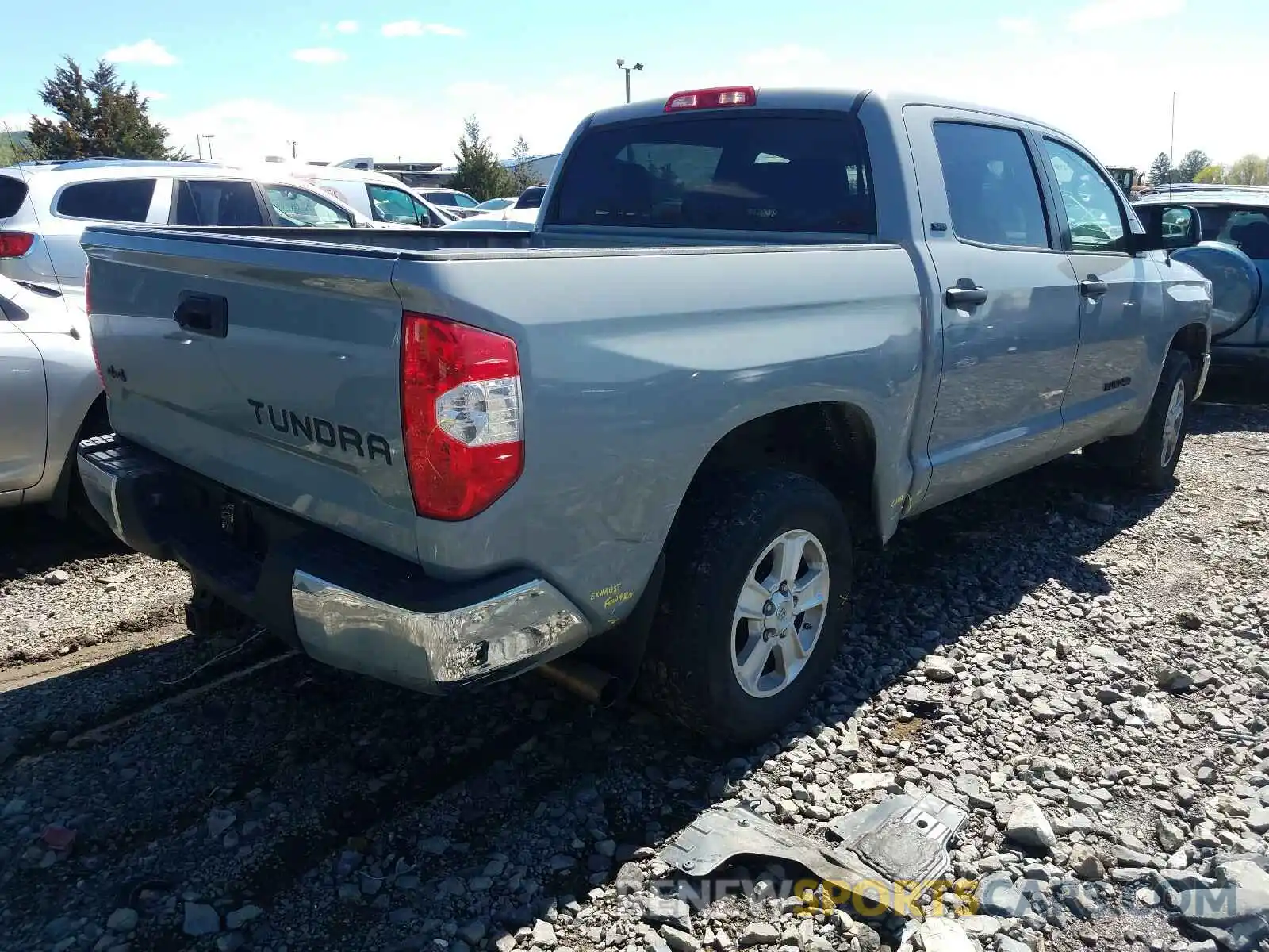 9 Photograph of a damaged car 5TFDM5F1XKX083997 TOYOTA TUNDRA 2019