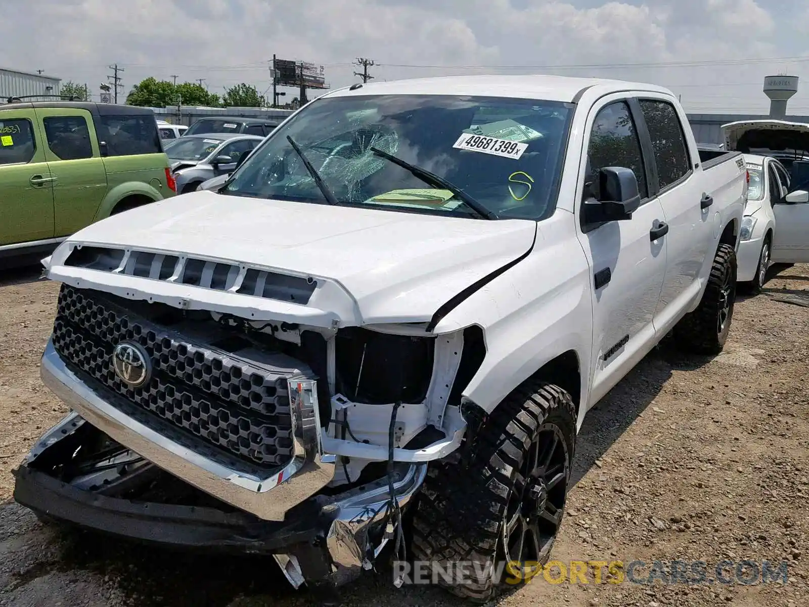 2 Photograph of a damaged car 5TFDW5F10KX779729 TOYOTA TUNDRA 2019