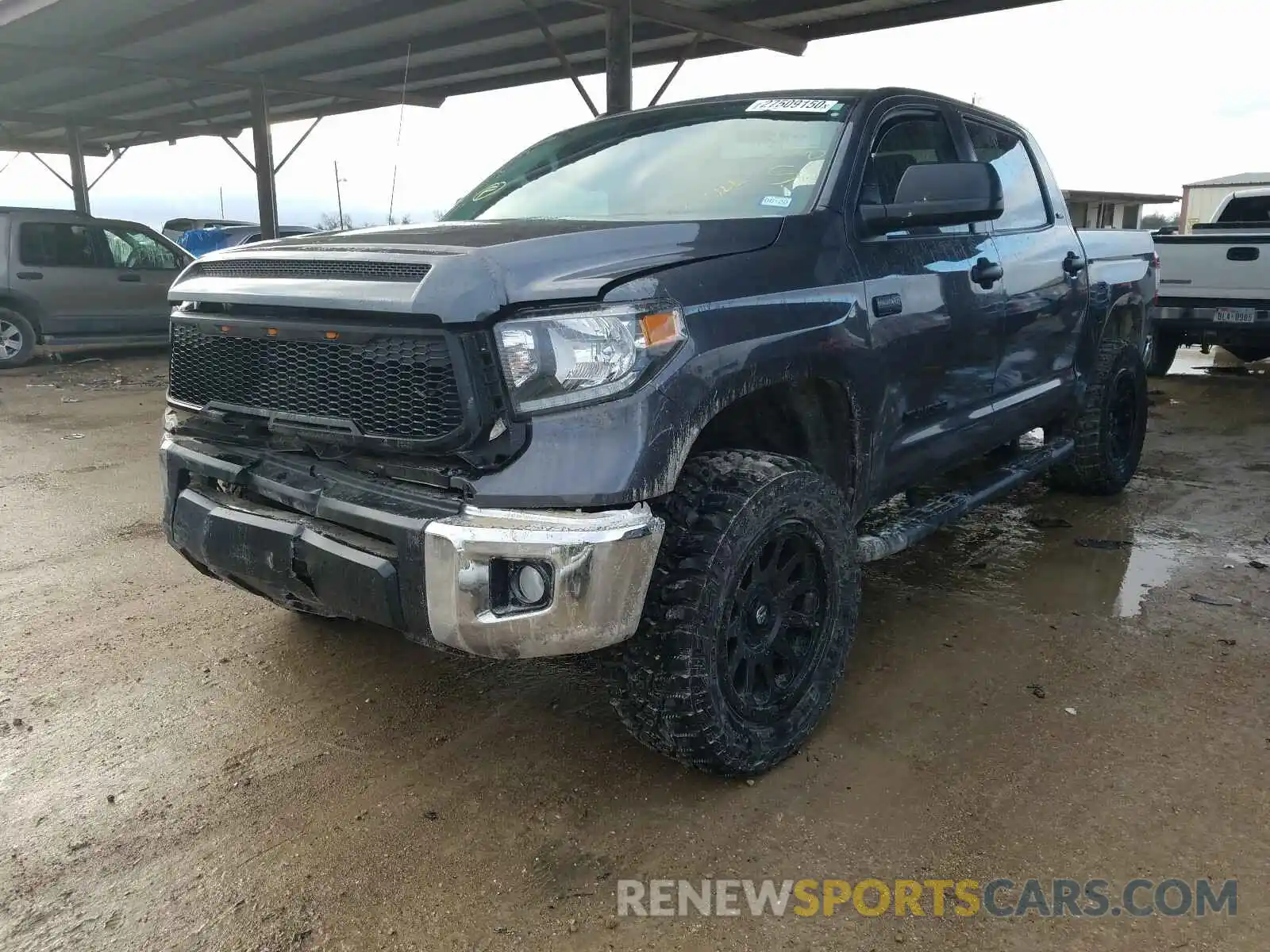 2 Photograph of a damaged car 5TFDW5F10KX817203 TOYOTA TUNDRA 2019