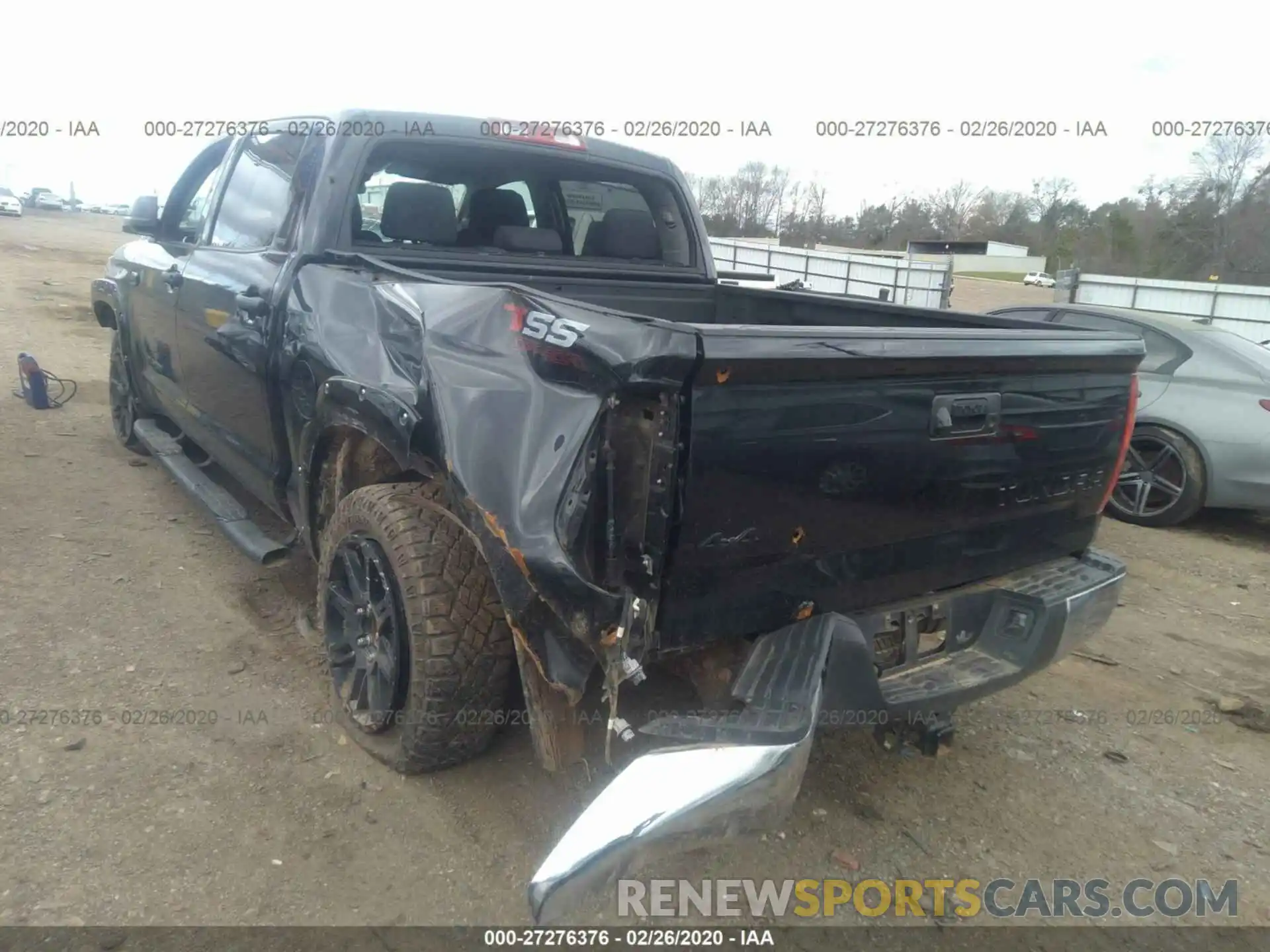 6 Photograph of a damaged car 5TFDW5F10KX820182 TOYOTA TUNDRA 2019