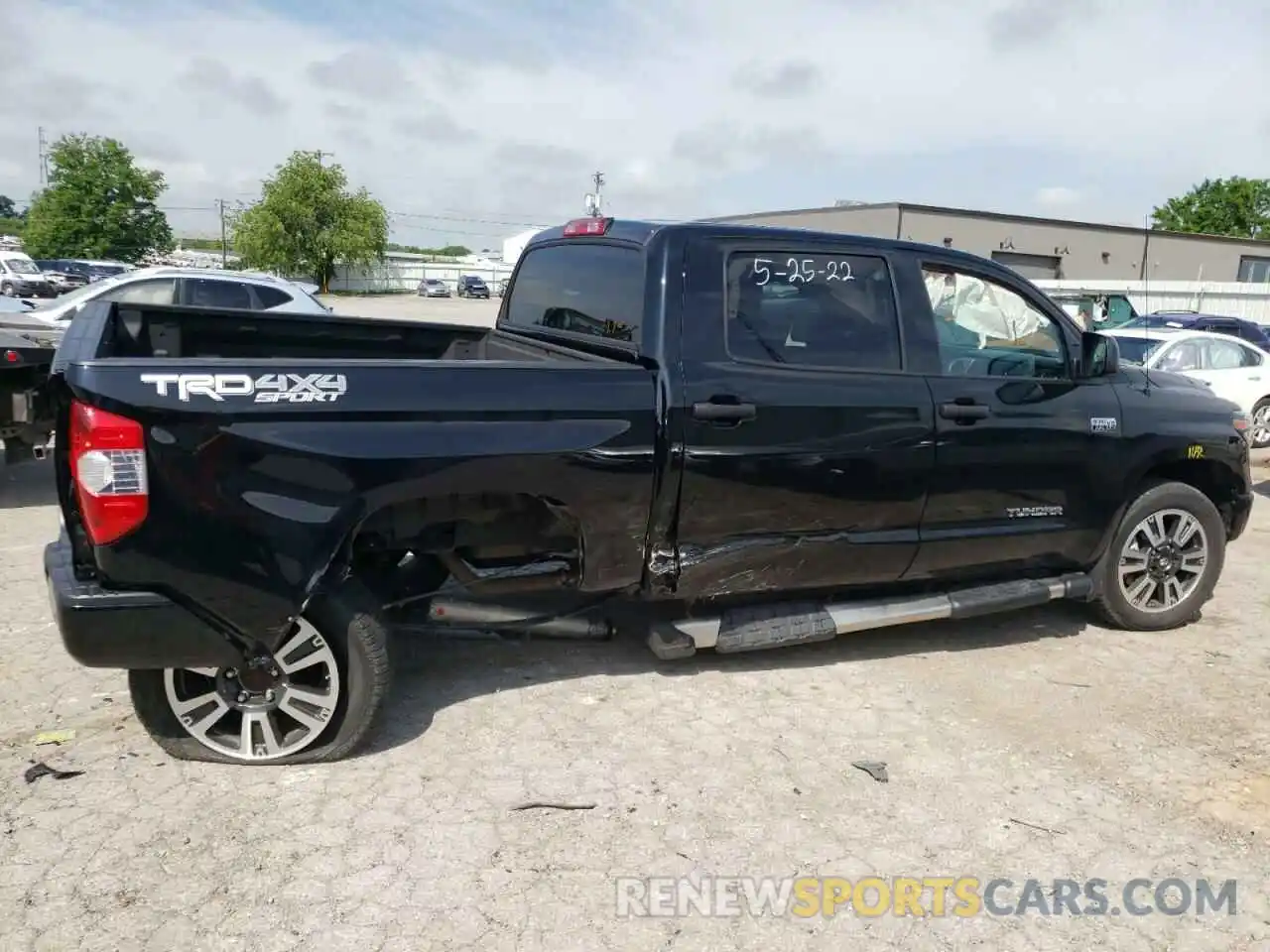 9 Photograph of a damaged car 5TFDW5F10KX830288 TOYOTA TUNDRA 2019