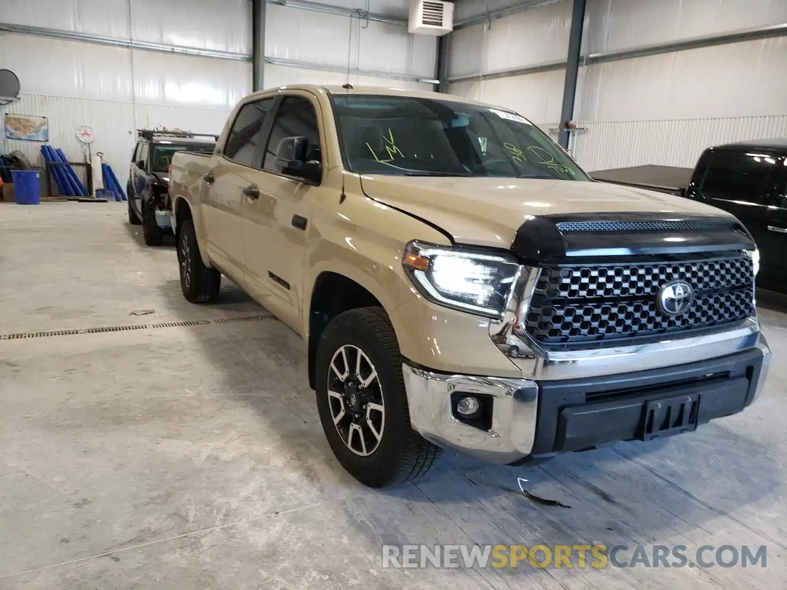 1 Photograph of a damaged car 5TFDW5F10KX837063 TOYOTA TUNDRA 2019