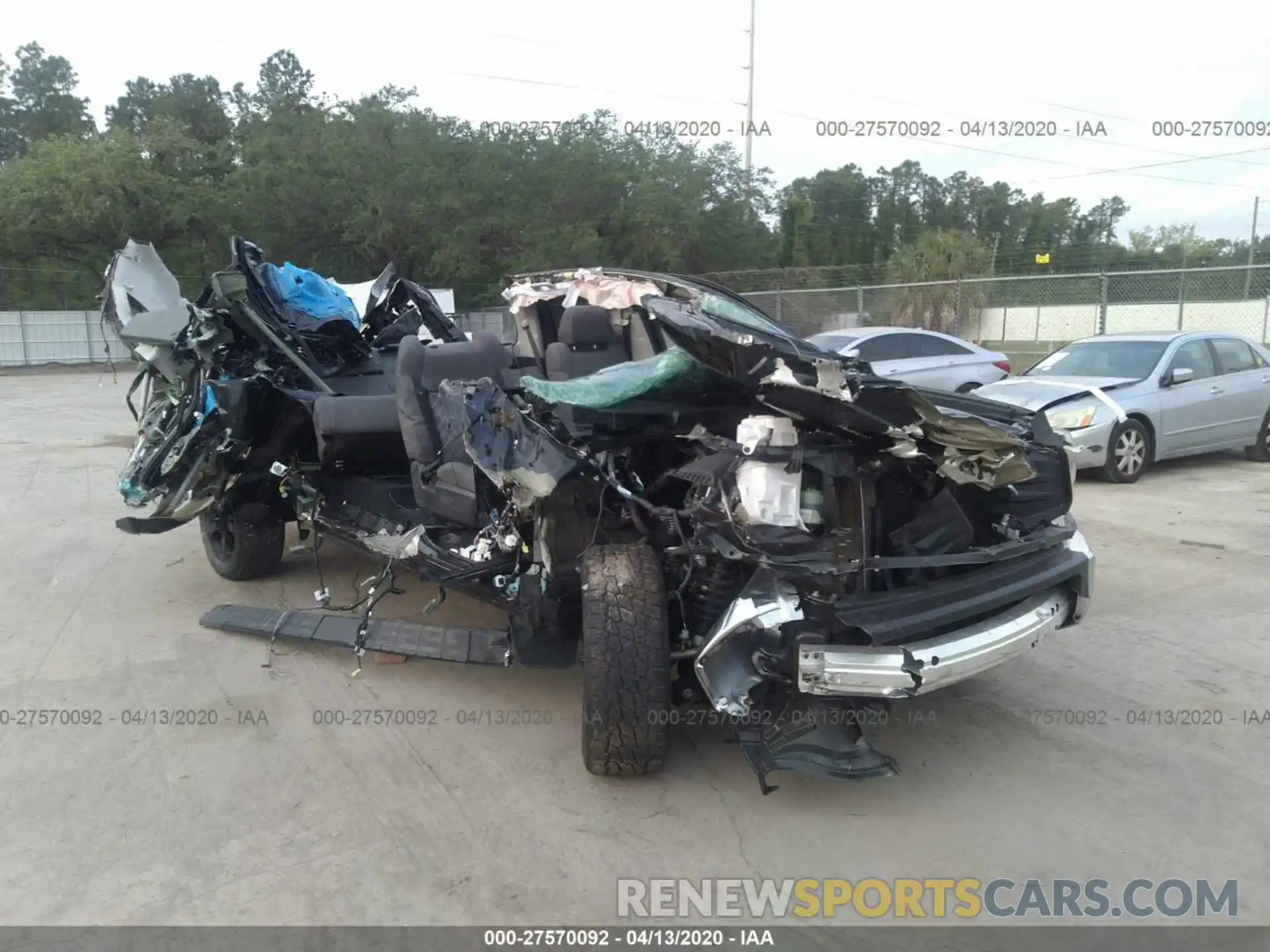 1 Photograph of a damaged car 5TFDW5F10KX841968 TOYOTA TUNDRA 2019