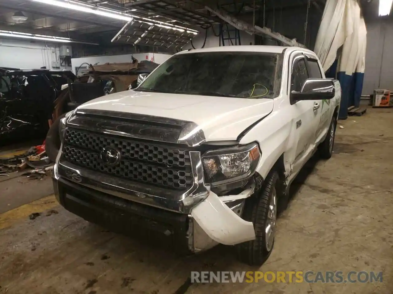 2 Photograph of a damaged car 5TFDW5F10KX848743 TOYOTA TUNDRA 2019