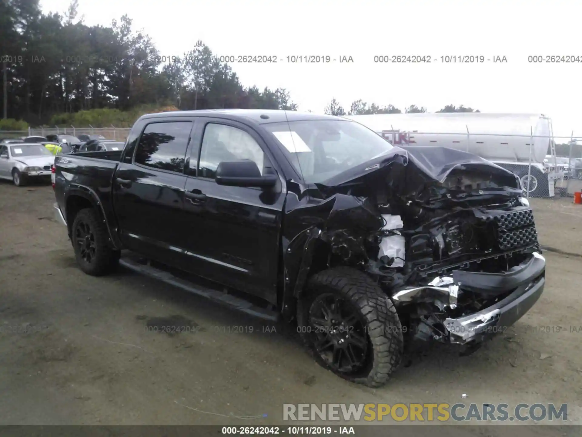 1 Photograph of a damaged car 5TFDW5F10KX850864 TOYOTA TUNDRA 2019