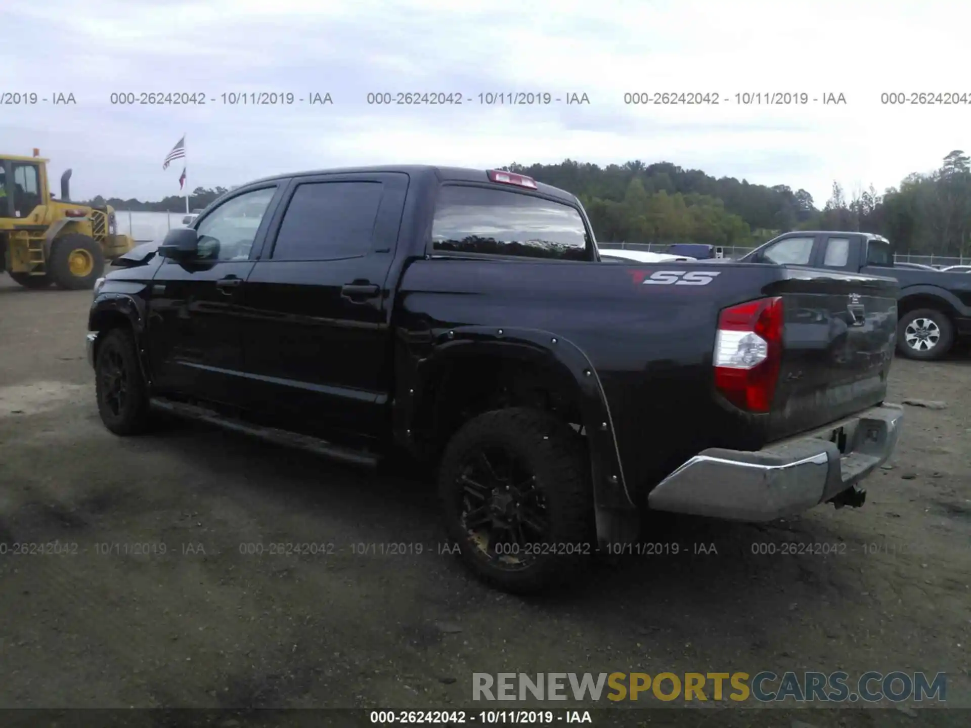 3 Photograph of a damaged car 5TFDW5F10KX850864 TOYOTA TUNDRA 2019