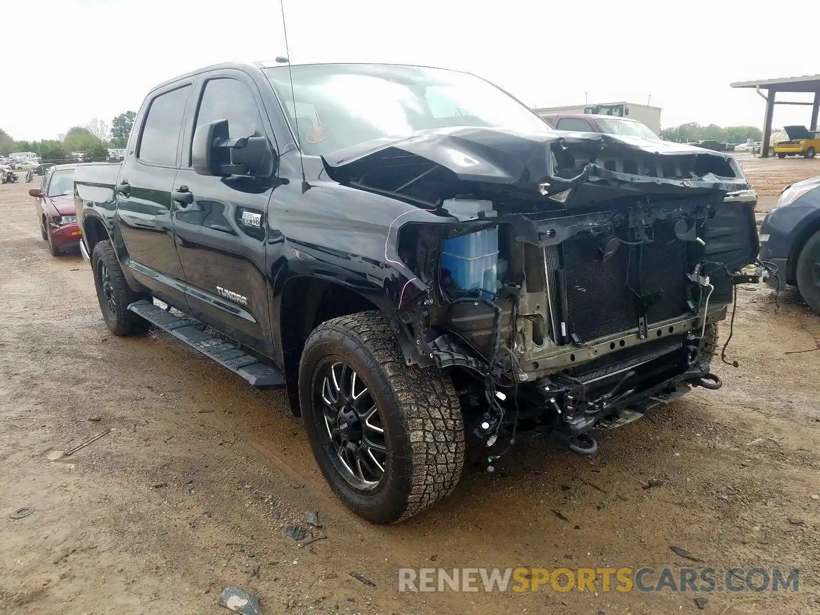 1 Photograph of a damaged car 5TFDW5F11KX795759 TOYOTA TUNDRA 2019