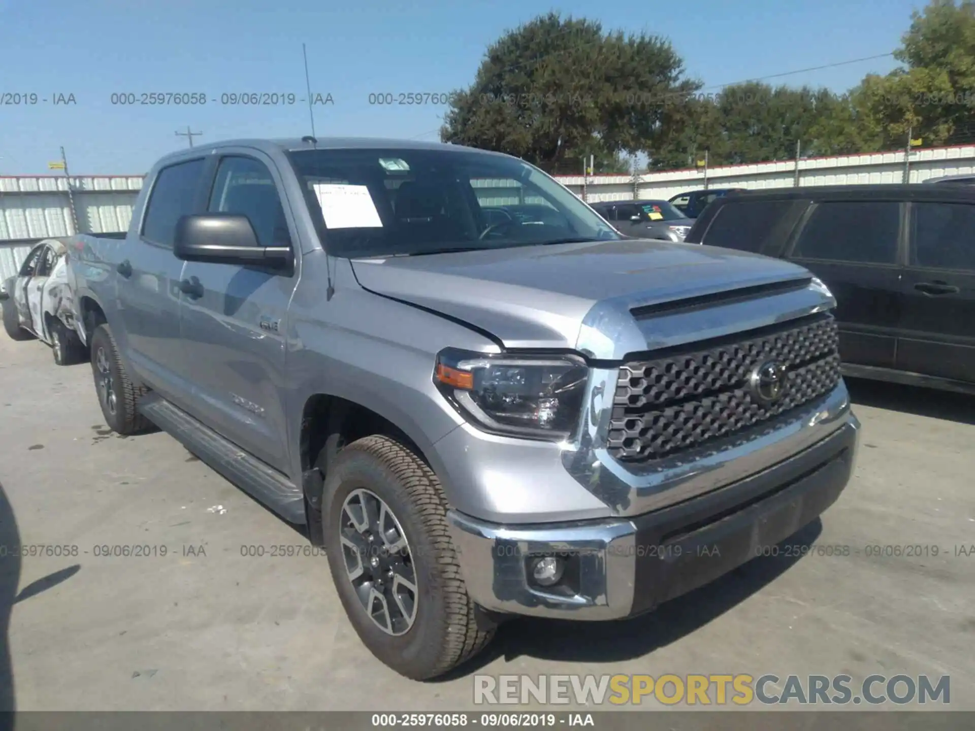 1 Photograph of a damaged car 5TFDW5F11KX822331 TOYOTA TUNDRA 2019