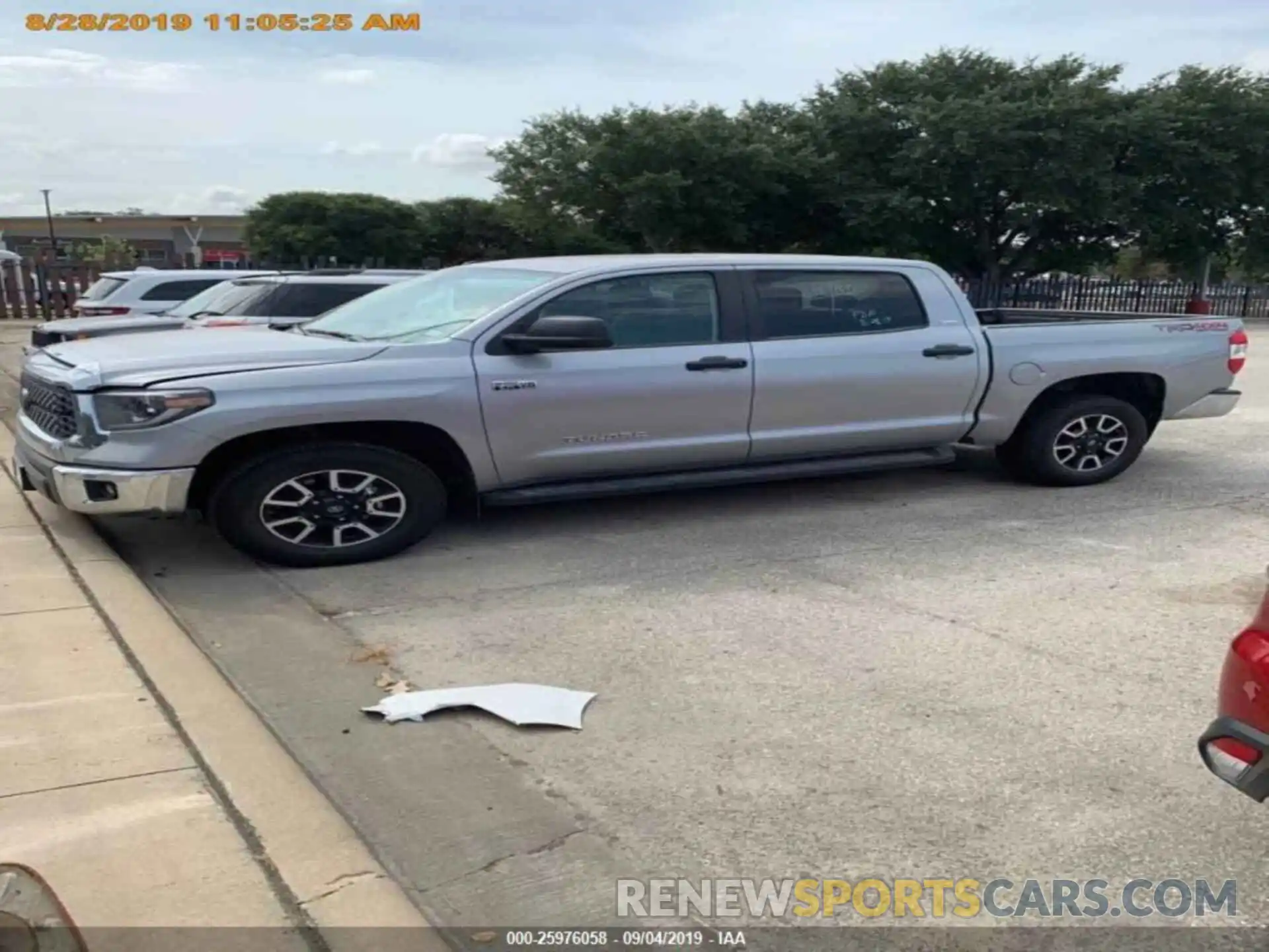 12 Photograph of a damaged car 5TFDW5F11KX822331 TOYOTA TUNDRA 2019