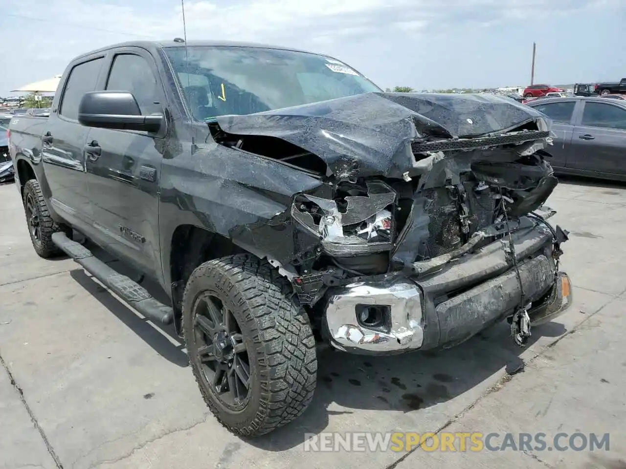 1 Photograph of a damaged car 5TFDW5F11KX842448 TOYOTA TUNDRA 2019