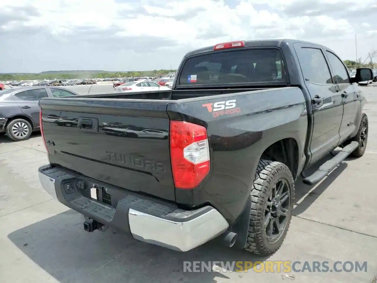 4 Photograph of a damaged car 5TFDW5F11KX842448 TOYOTA TUNDRA 2019