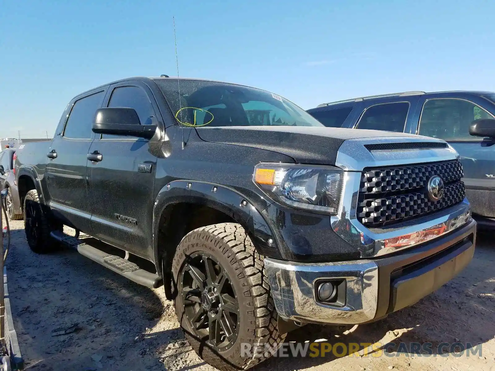 1 Photograph of a damaged car 5TFDW5F11KX851361 TOYOTA TUNDRA 2019