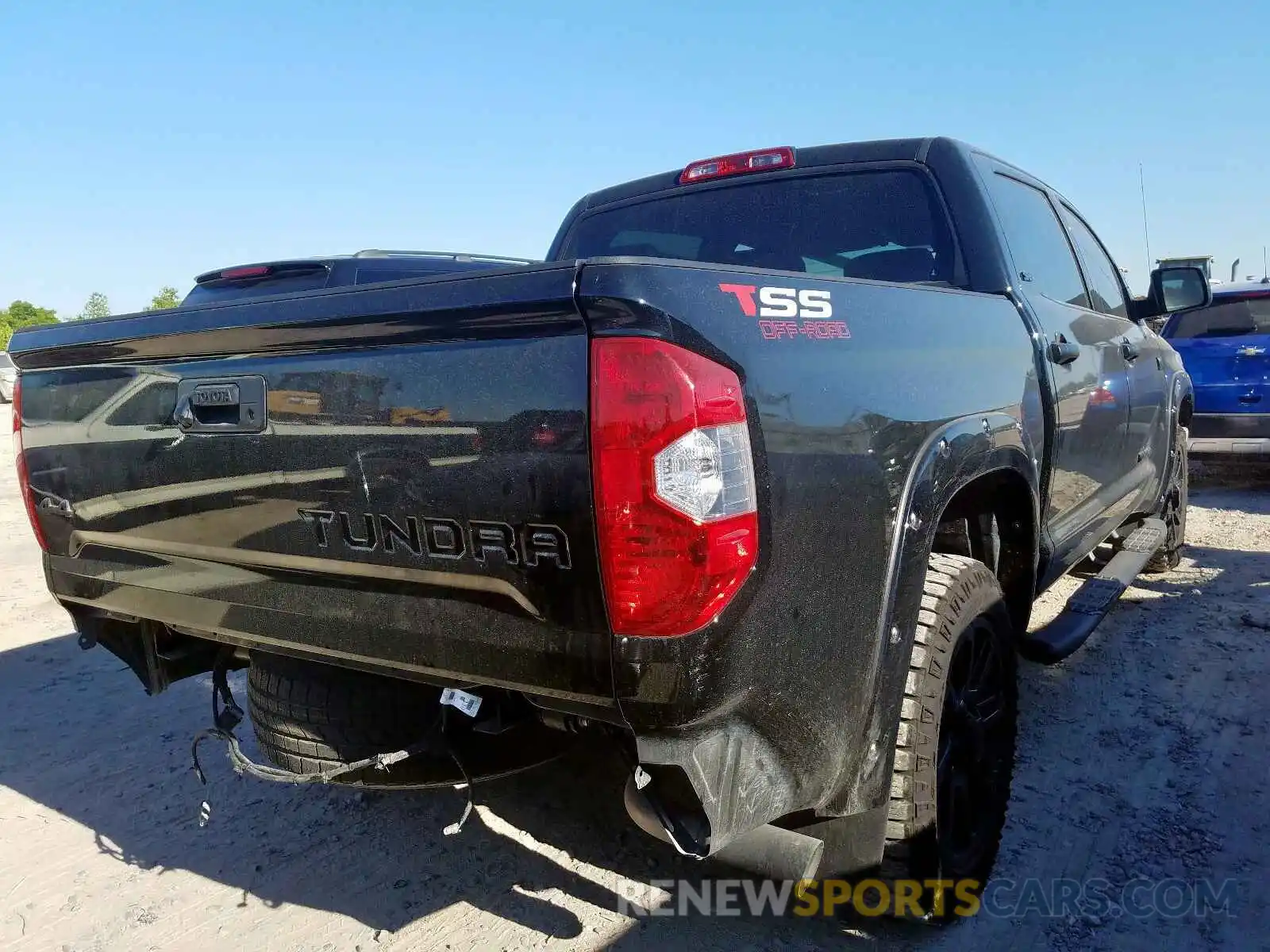 4 Photograph of a damaged car 5TFDW5F11KX851361 TOYOTA TUNDRA 2019