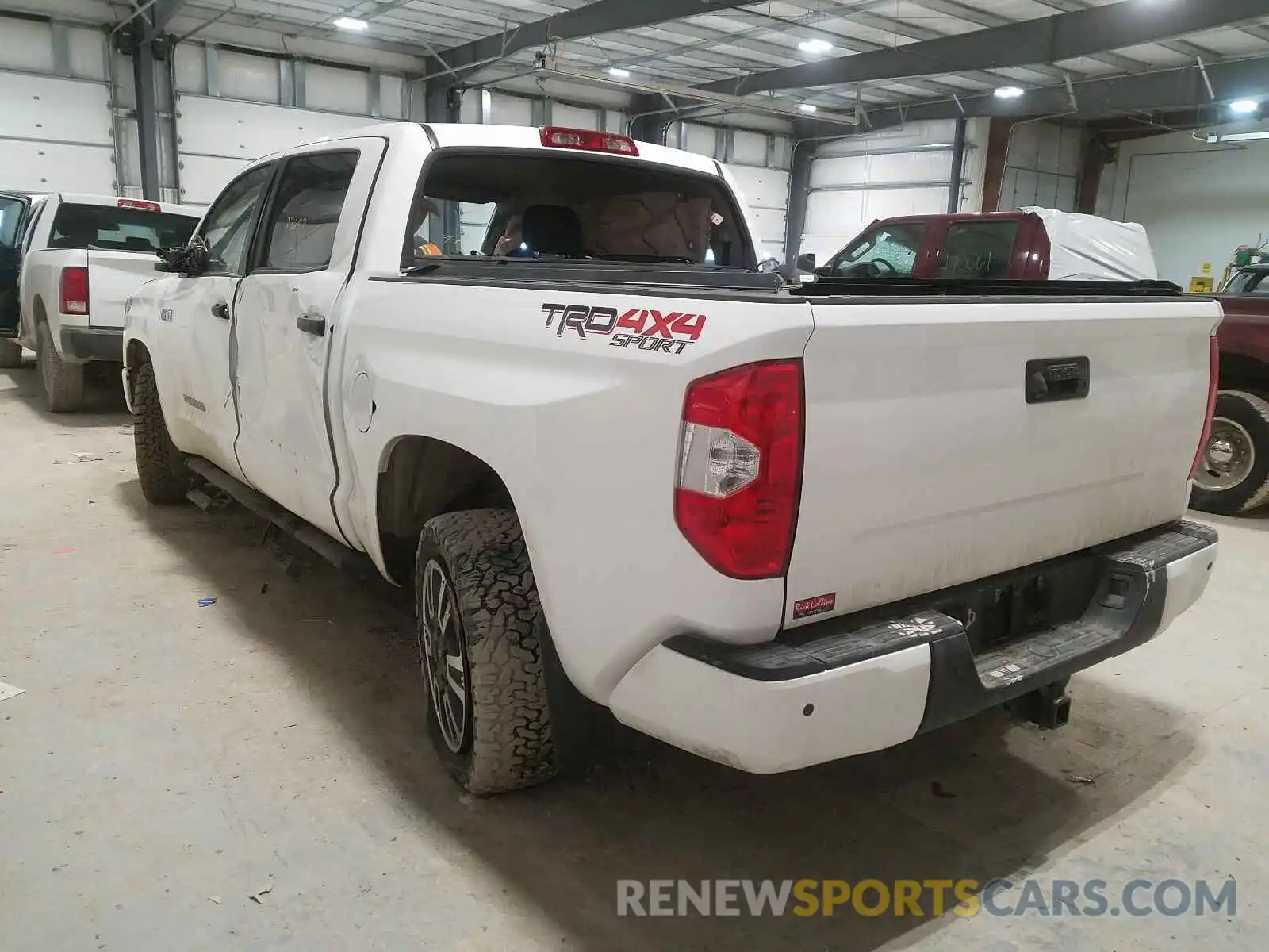 3 Photograph of a damaged car 5TFDW5F12KX780736 TOYOTA TUNDRA 2019