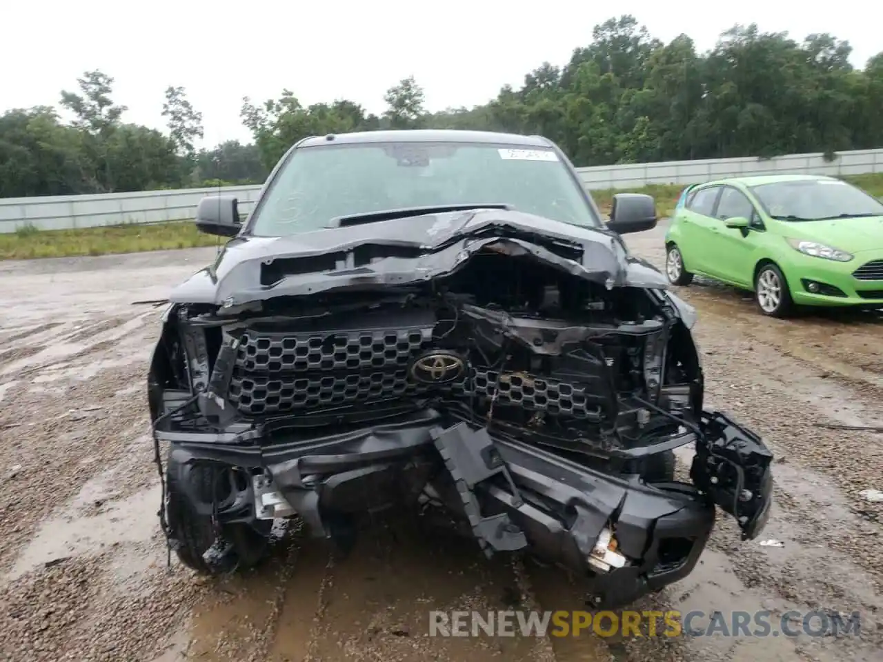 9 Photograph of a damaged car 5TFDW5F12KX784107 TOYOTA TUNDRA 2019